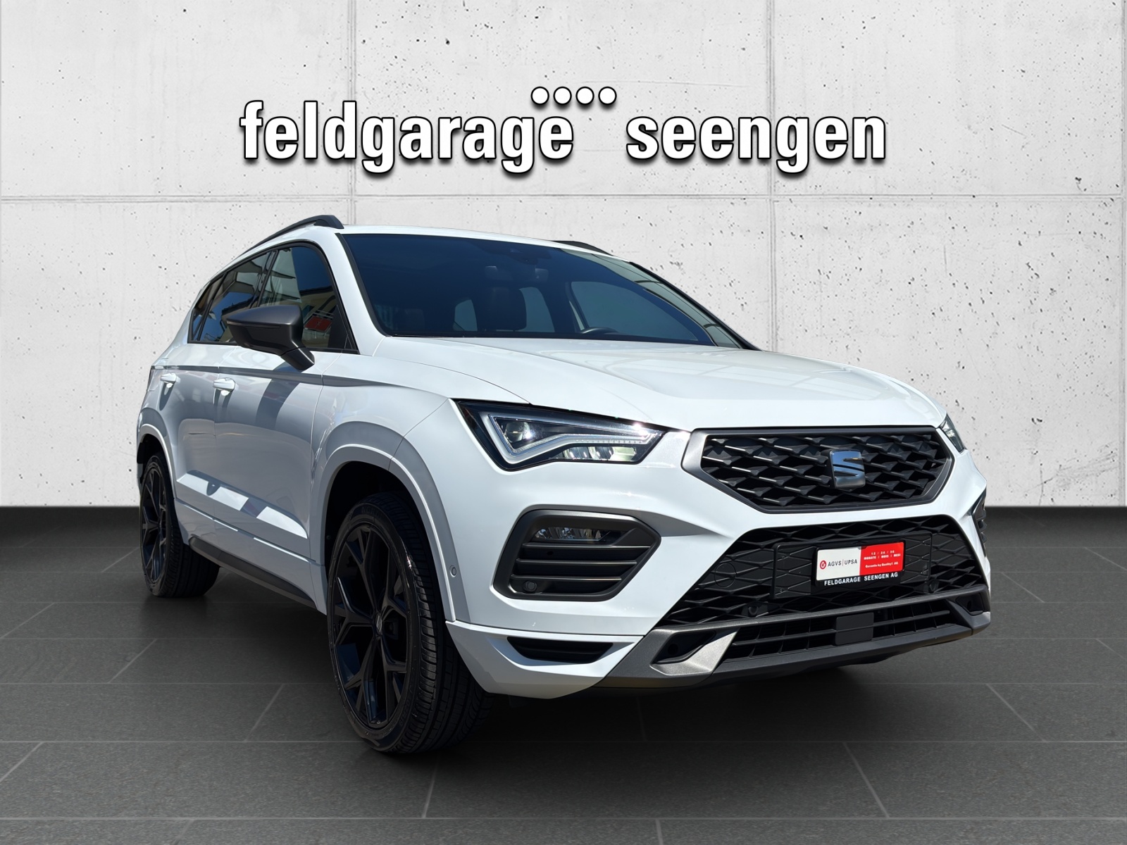 SEAT Ateca 2.0 TSI FR 4Drive DSG mit AHK & Panorama-Schiebe-/Ausstelldach-showroom-element-2