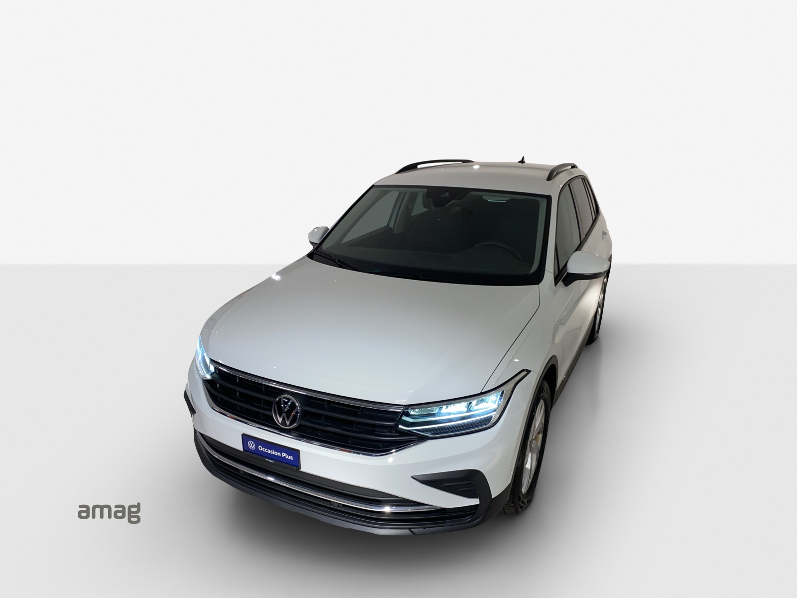 VW Tiguan 2.0 TDI SCR Life 4Motion DSG-image-15
