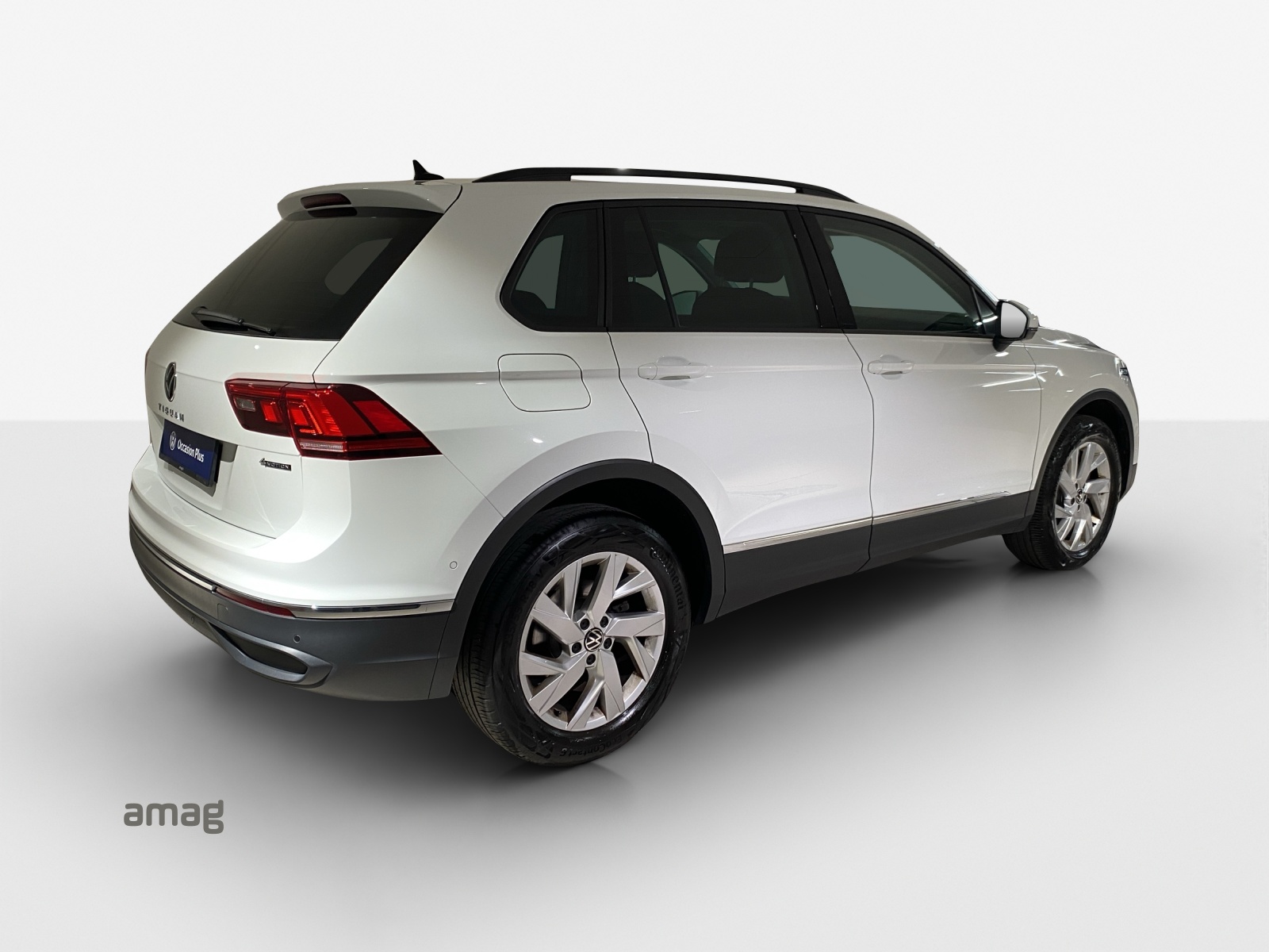 VW Tiguan 2.0 TDI SCR Life 4Motion DSG-image-4
