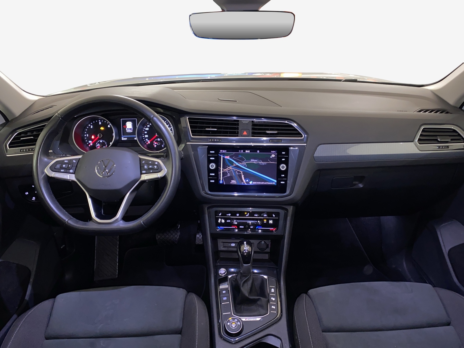 VW Tiguan 2.0 TDI SCR Life 4Motion DSG-image-8