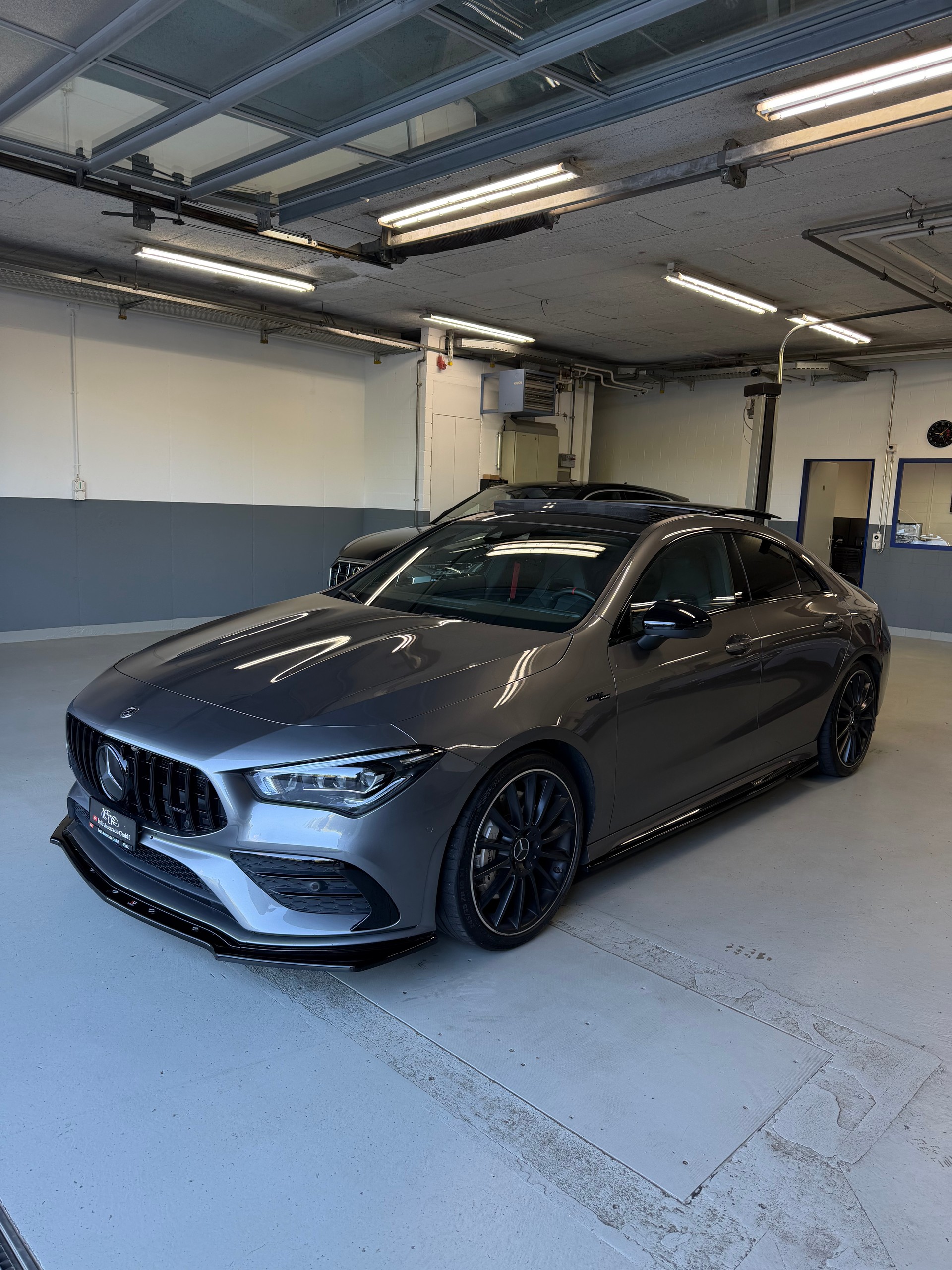 MERCEDES-BENZ CLA 35 AMG 4Matic 7G-DCT-image-3