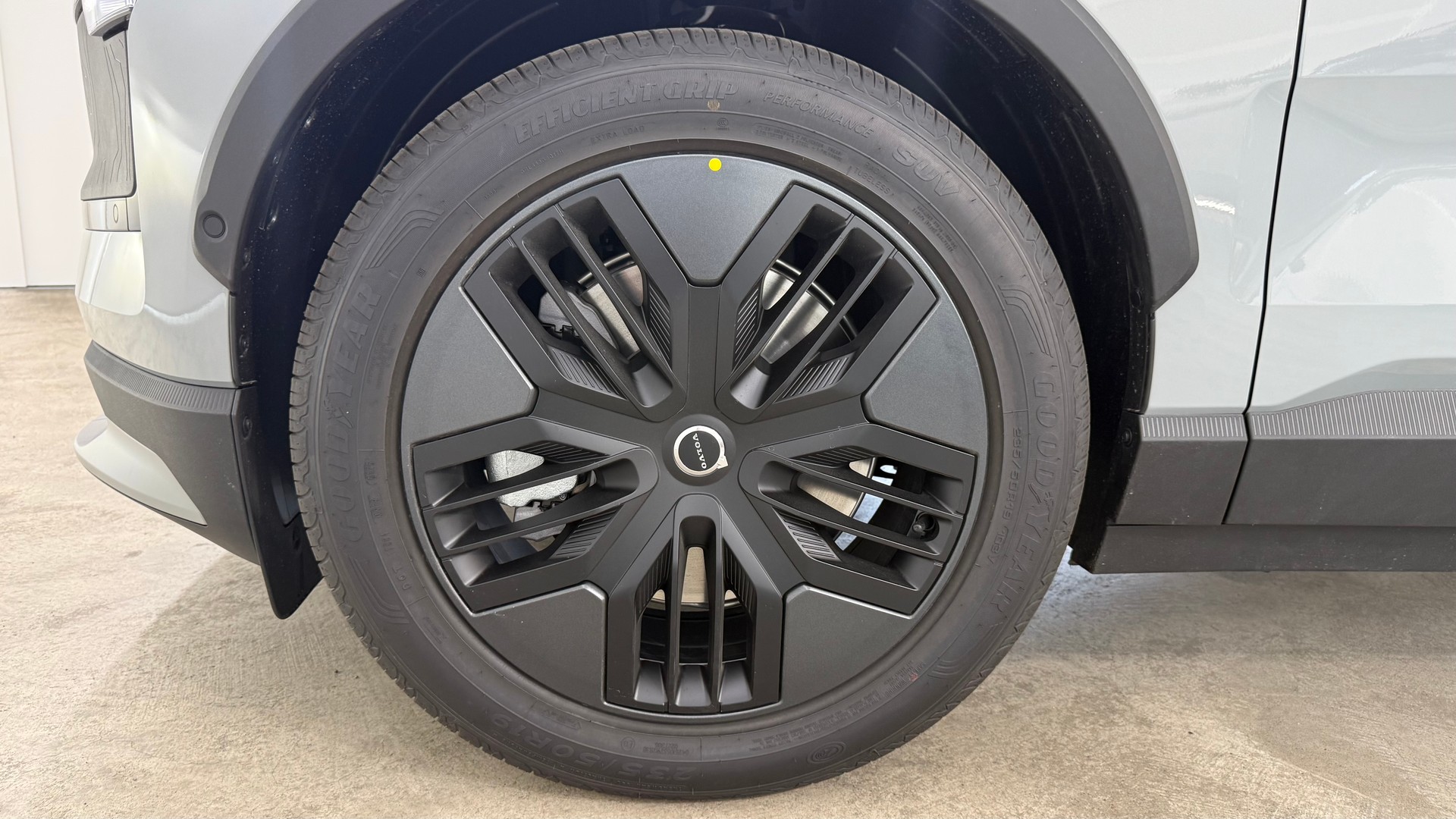 VOLVO EX 30 CC E60 Twin Performance A-image-11