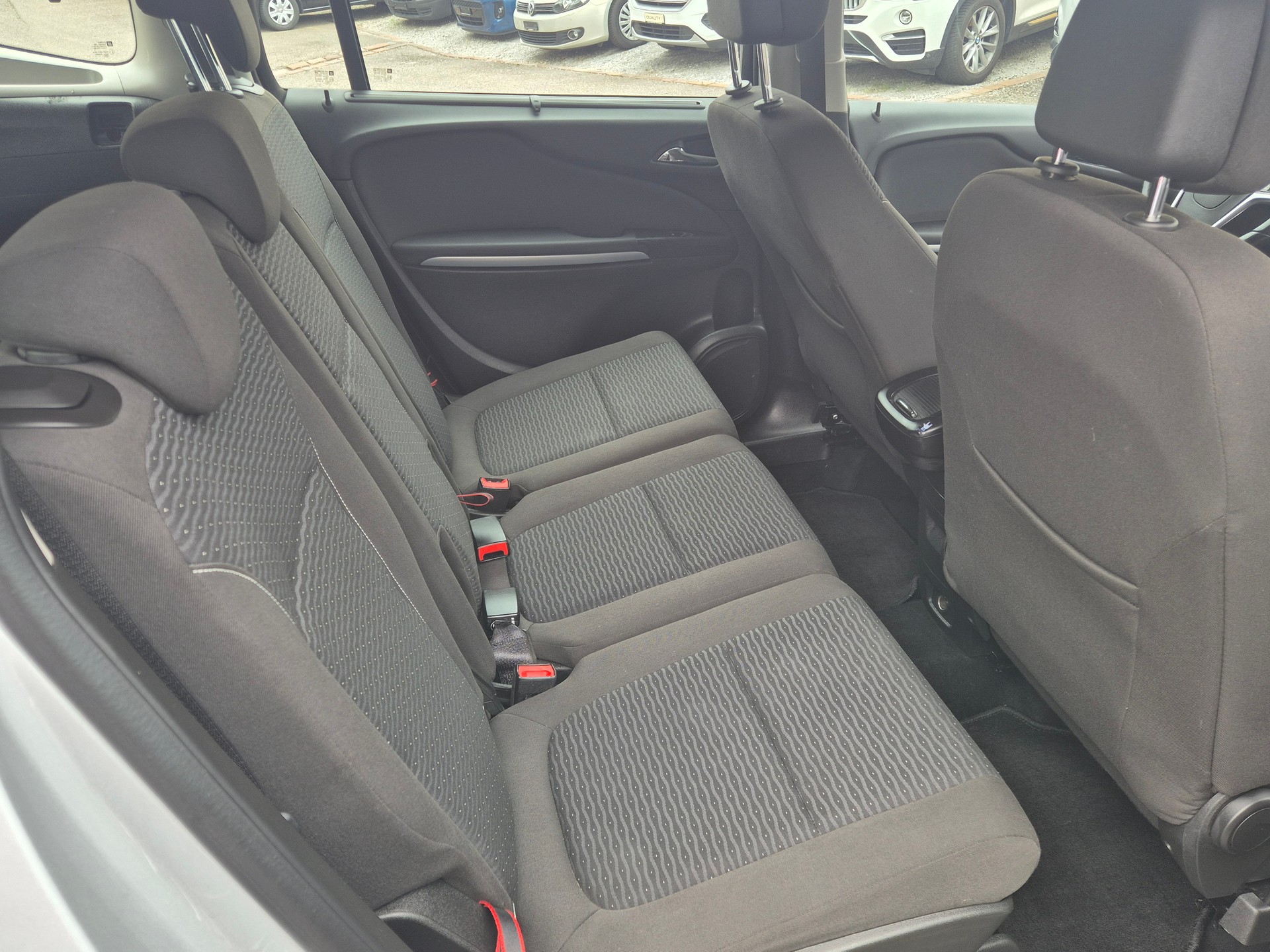 OPEL Zafira Tourer 1.4i 16V Turbo Drive Automatic-image-7