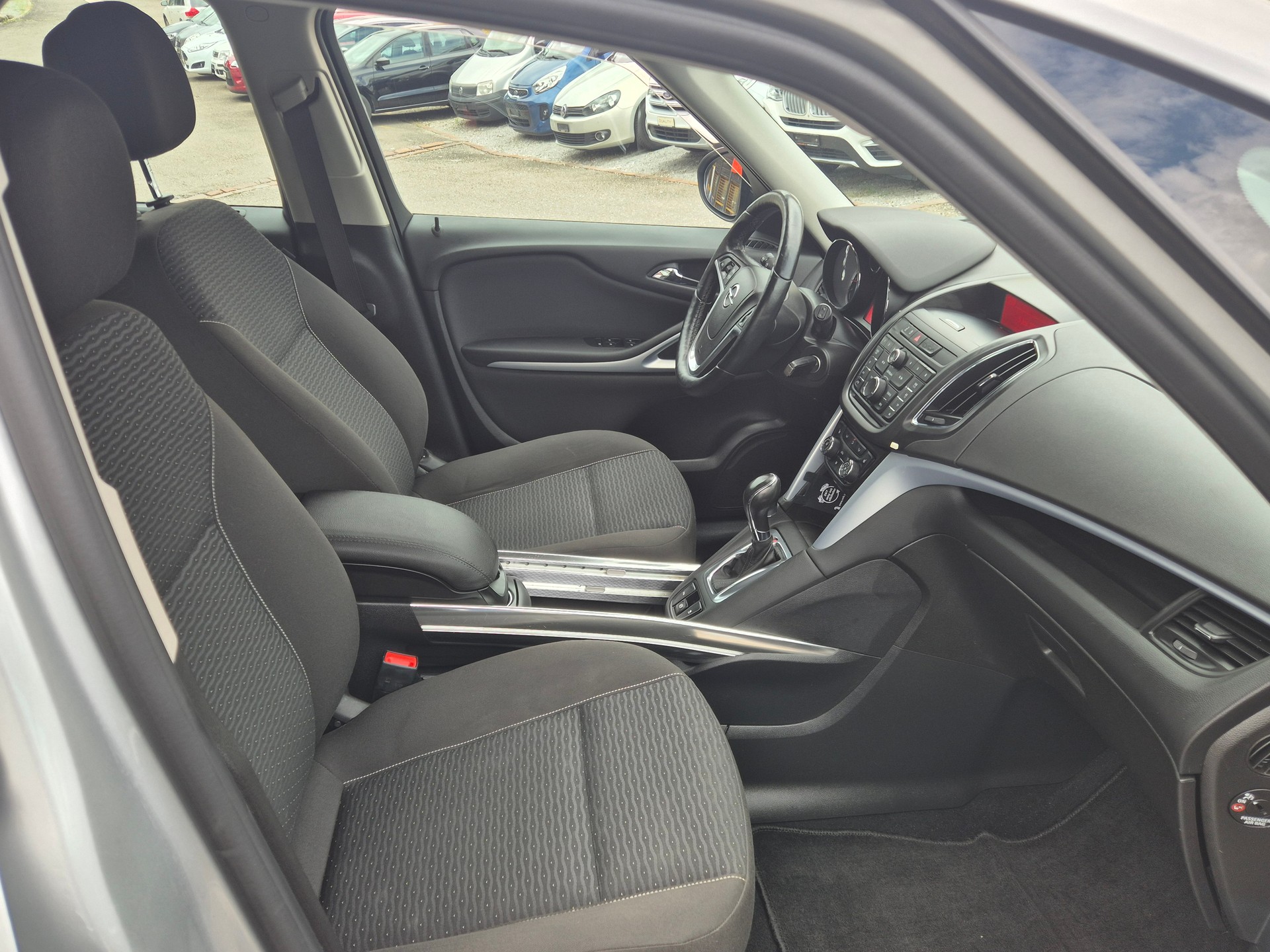 OPEL Zafira Tourer 1.4i 16V Turbo Drive Automatic-image-4