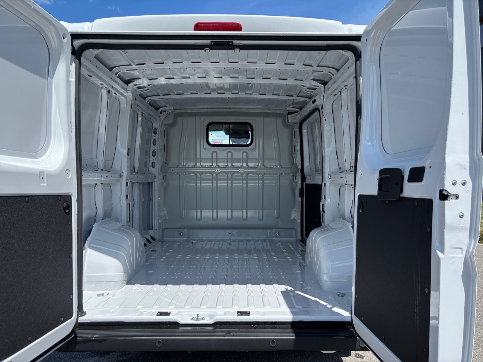 OPEL Movano 2.2 d 3,0t L1H1-image-5