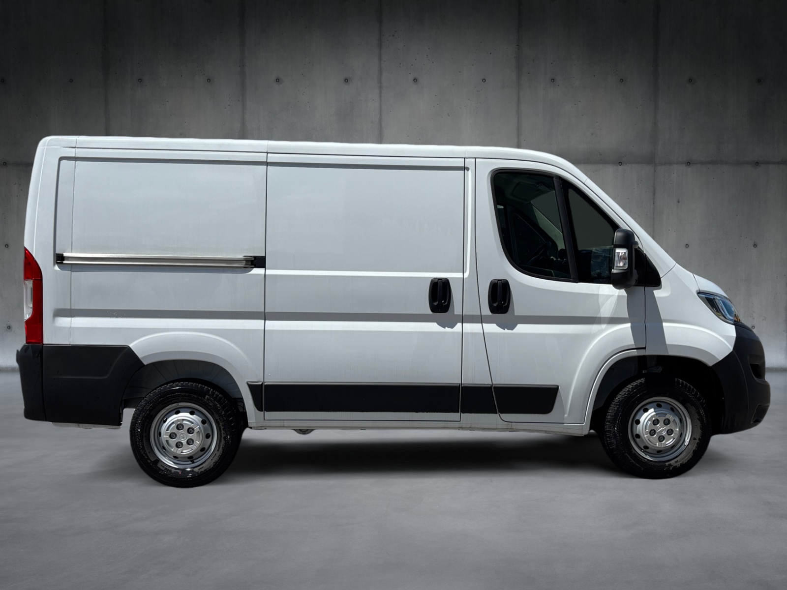 OPEL Movano 2.2 d 3,0t L1H1-showroom-element-2