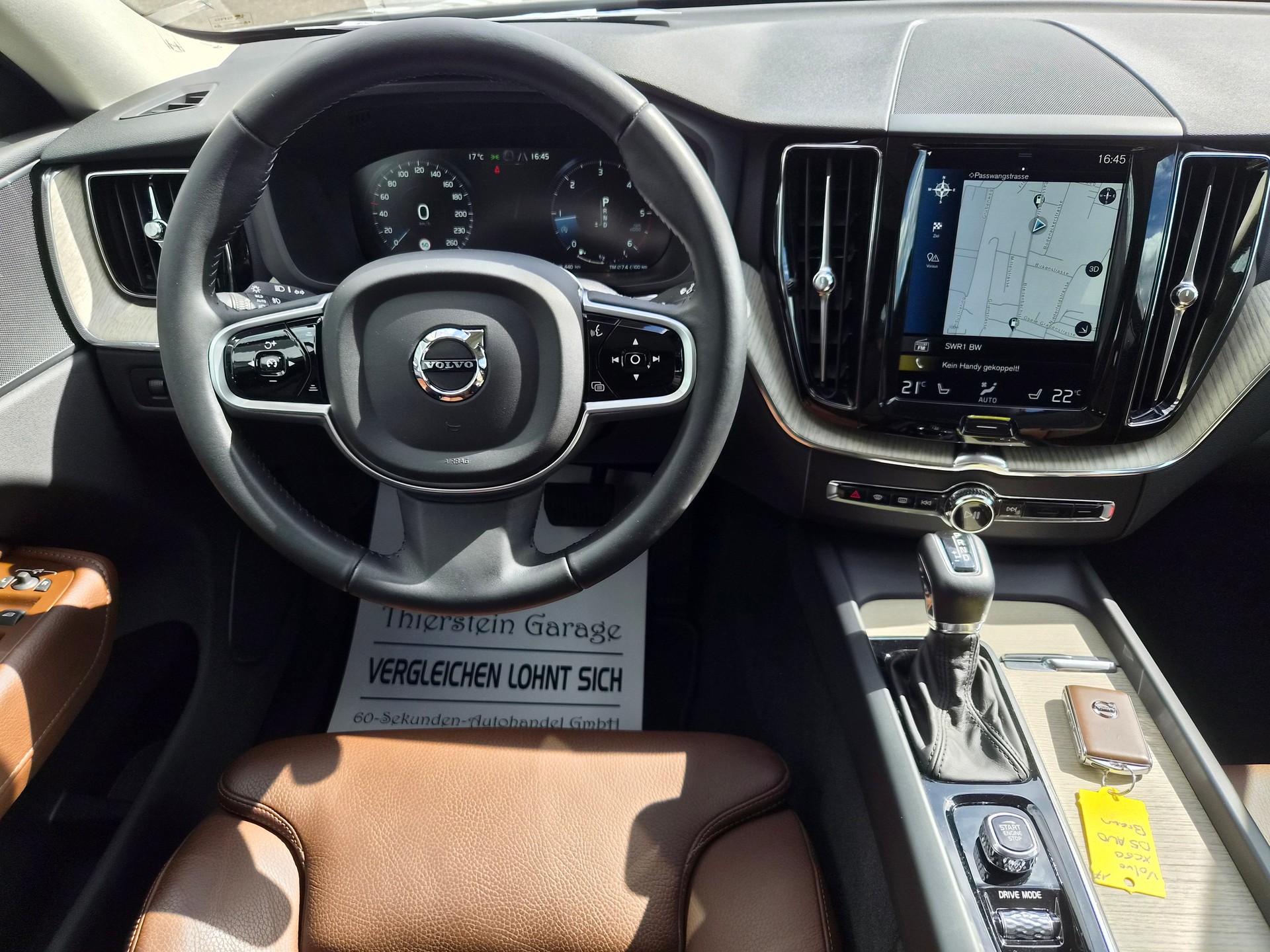 VOLVO XC60 D5 AWD Inscription Geartronic-image-14