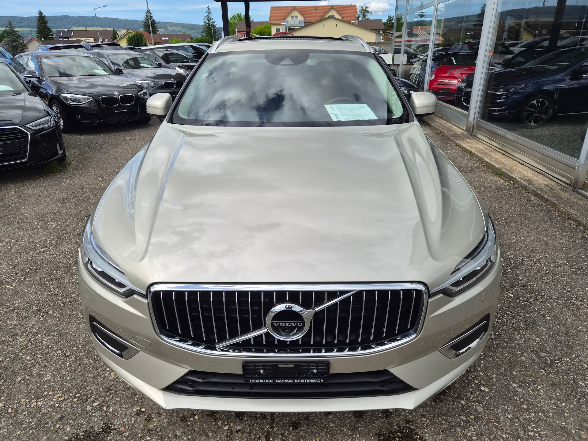 VOLVO XC60 D5 AWD Inscription Geartronic-showroom-element-1