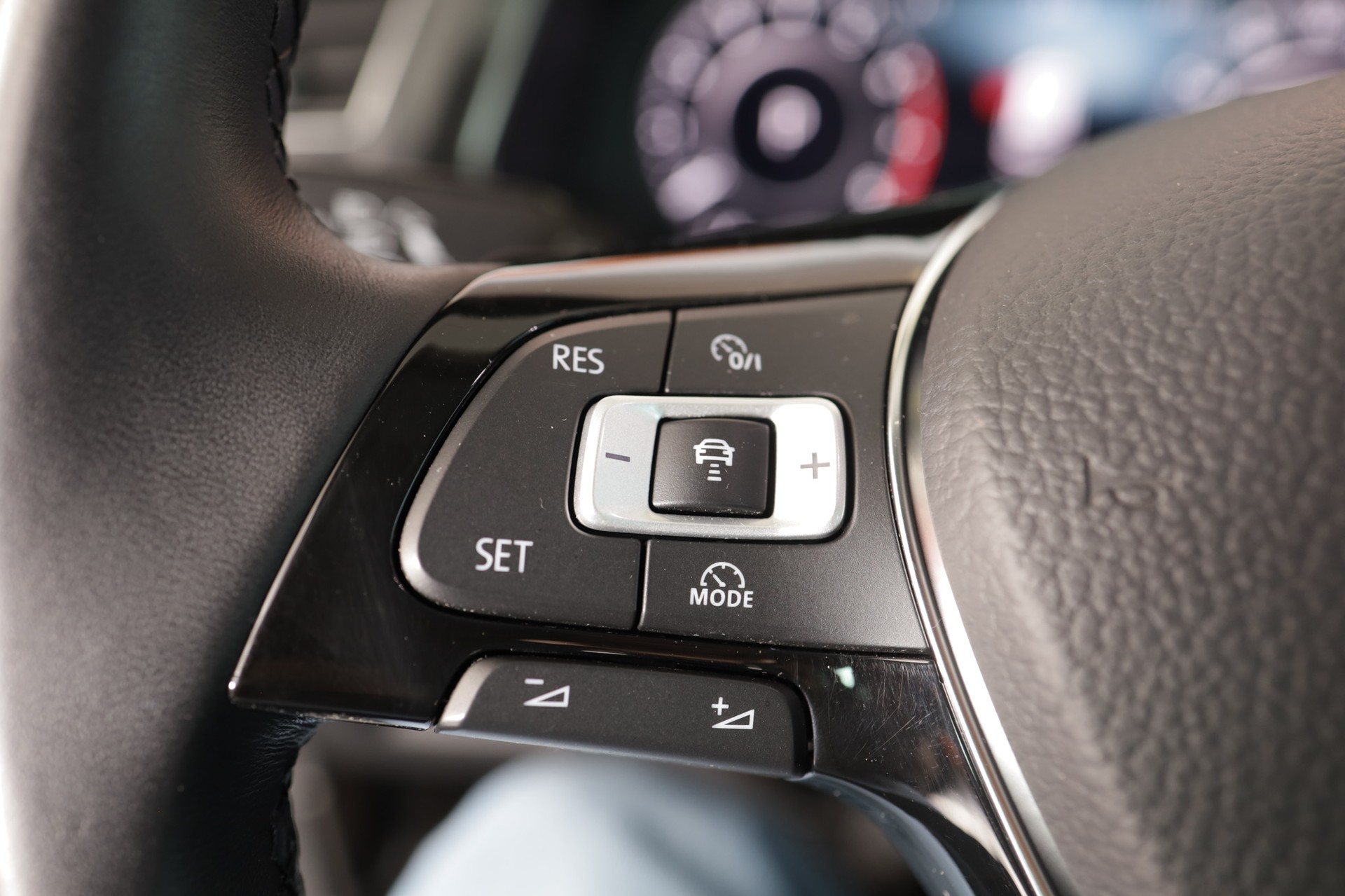 VW Tiguan 1.4TSI Comfortline 4Motion DSG-image-12