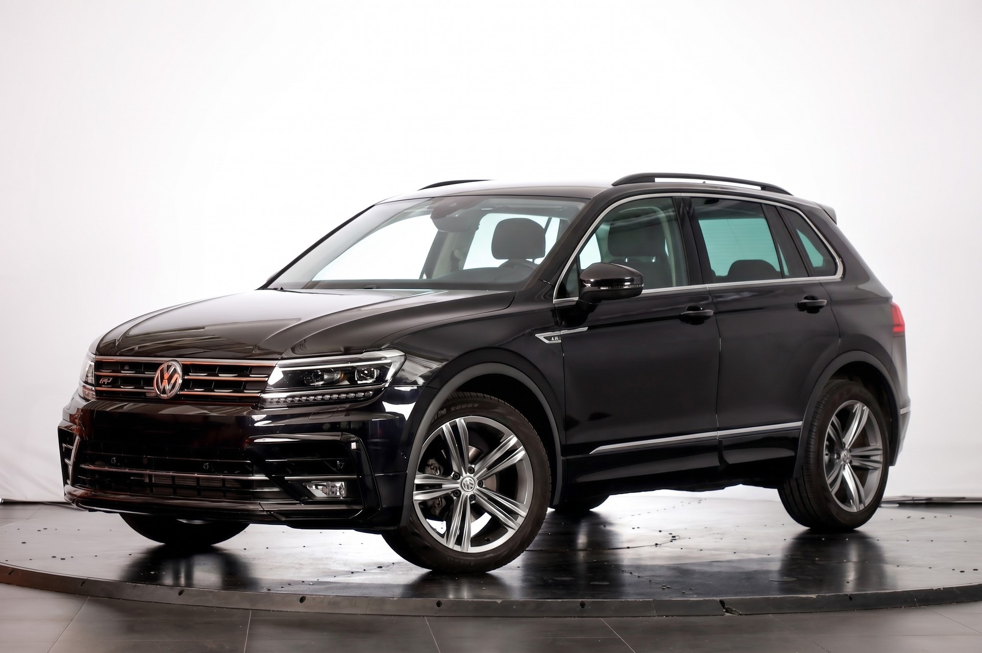 VW Tiguan 1.4TSI Comfortline 4Motion DSG-showroom-element-3