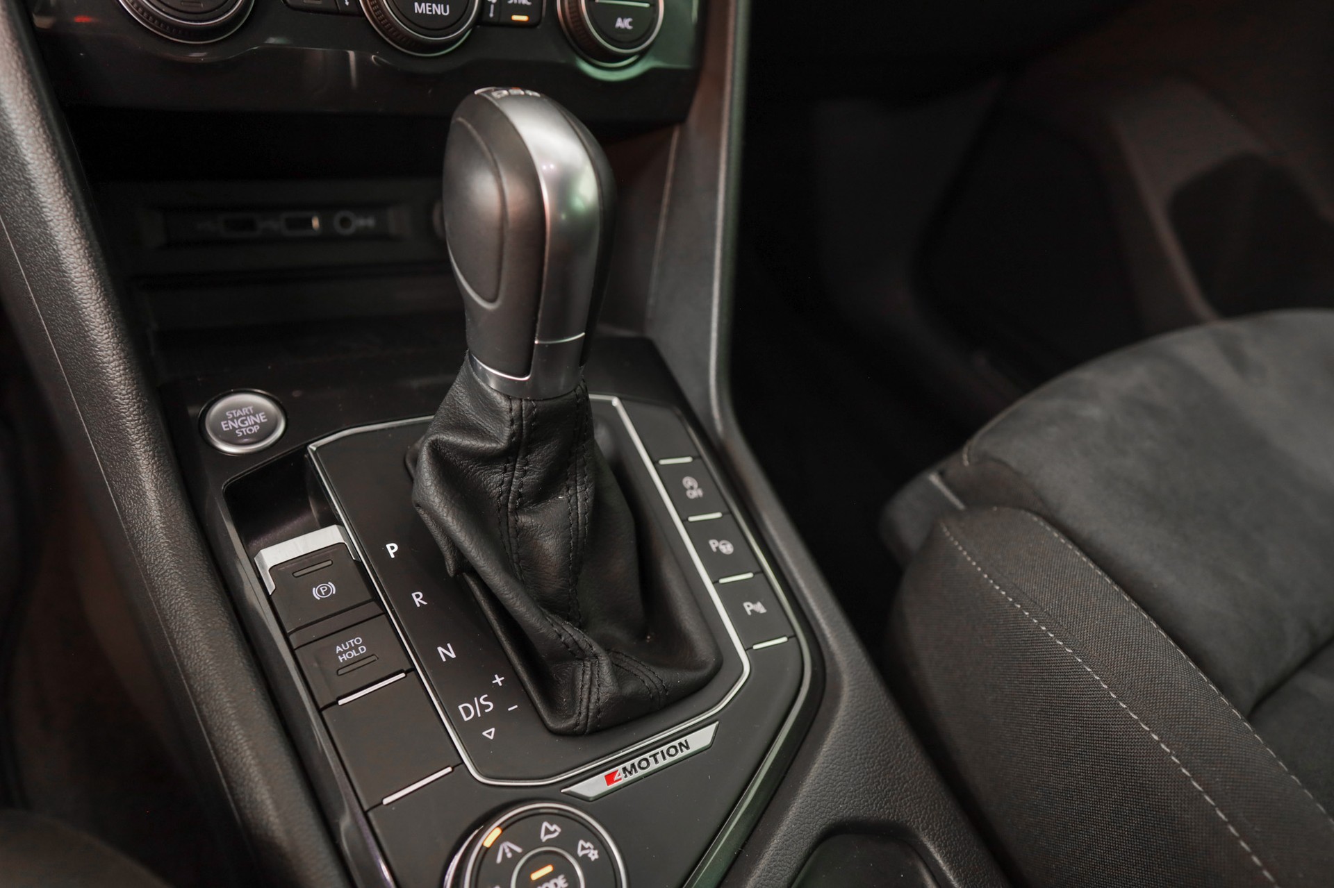 VW Tiguan 1.4TSI Comfortline 4Motion DSG-image-11