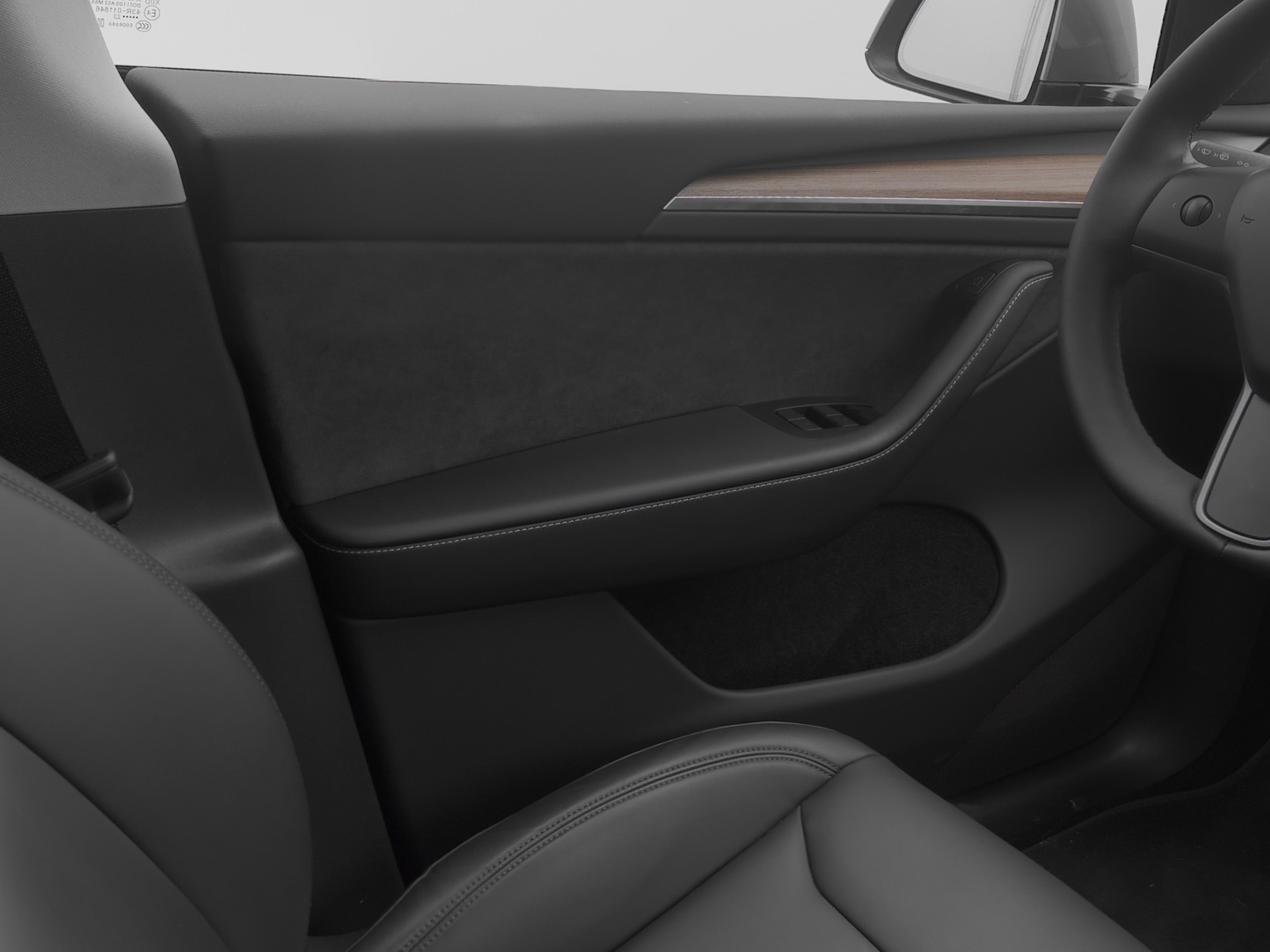 TESLA Model Y Long Range All-Wheel Drive-image-6