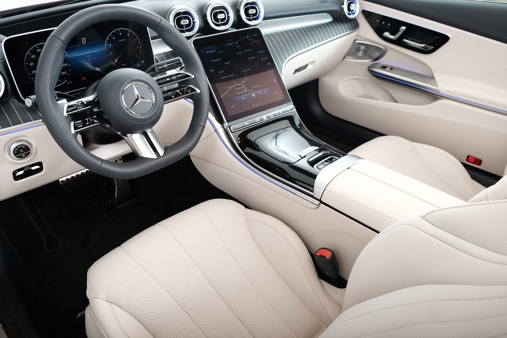 MERCEDES-BENZ CLE 450 Cabrio 4Matic 9G-Tronic-image-11