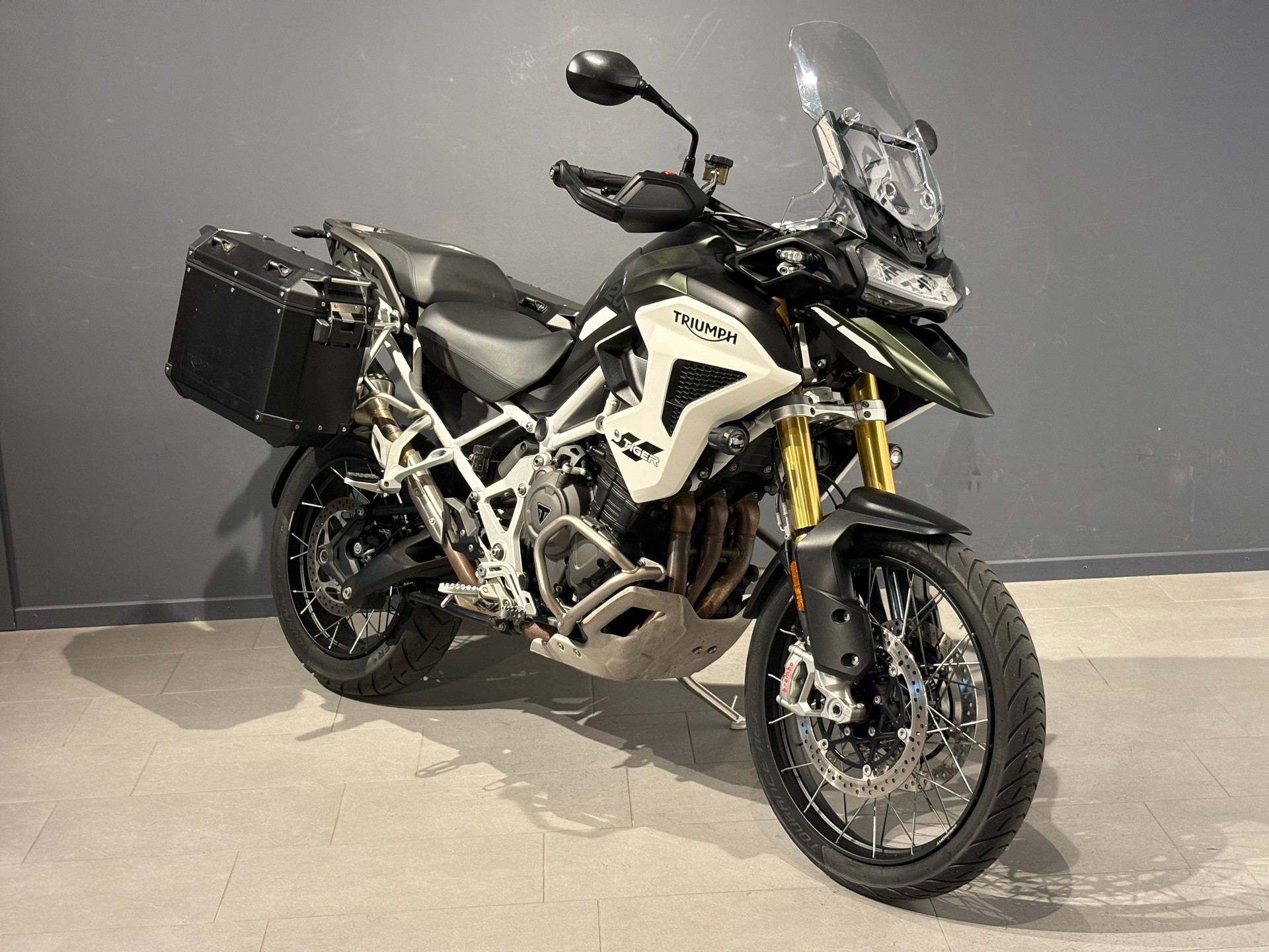TRIUMPH Tiger 1200 Rally Pro-showroom-element-1