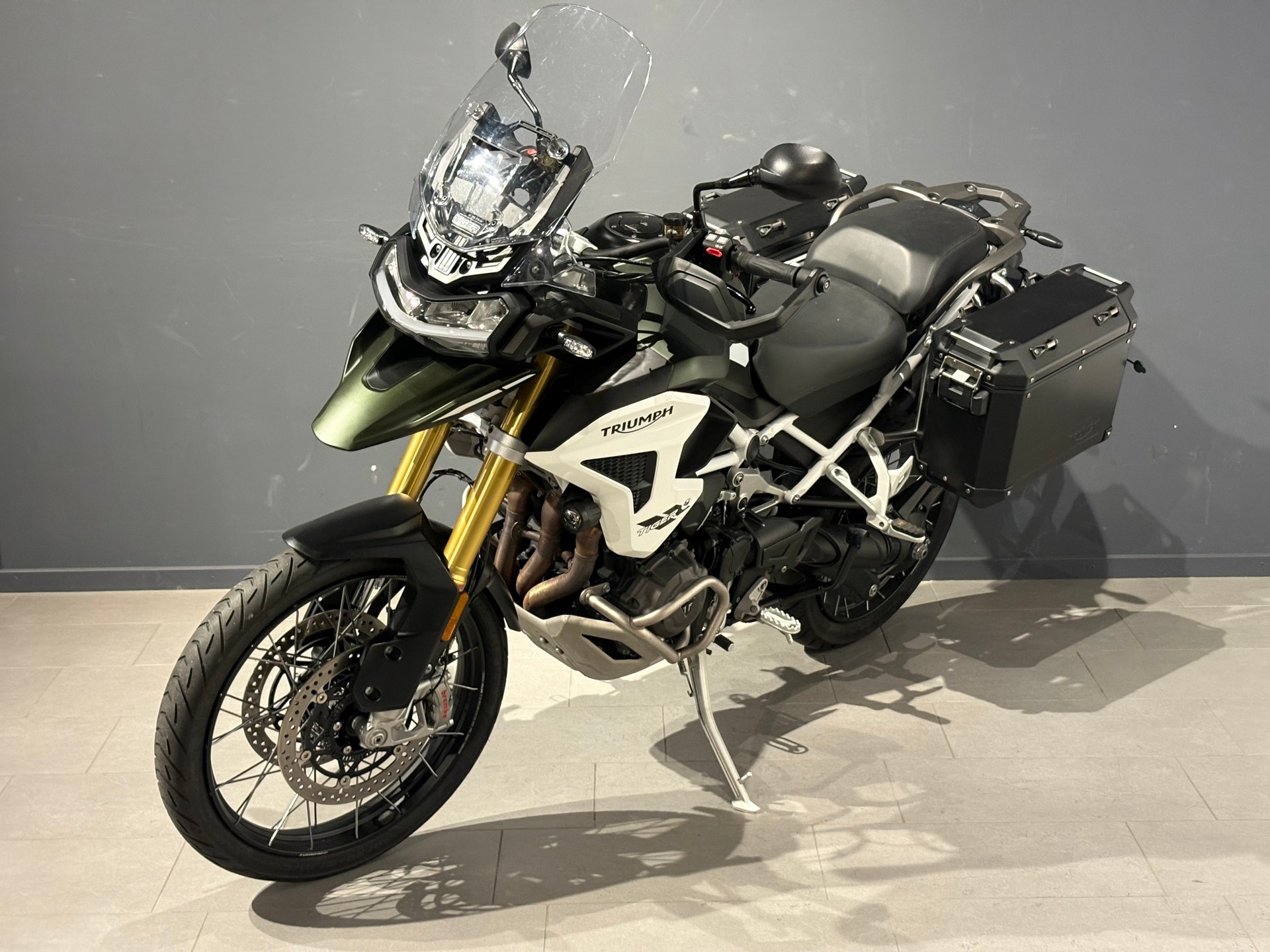 TRIUMPH Tiger 1200 Rally Pro-showroom-element-2