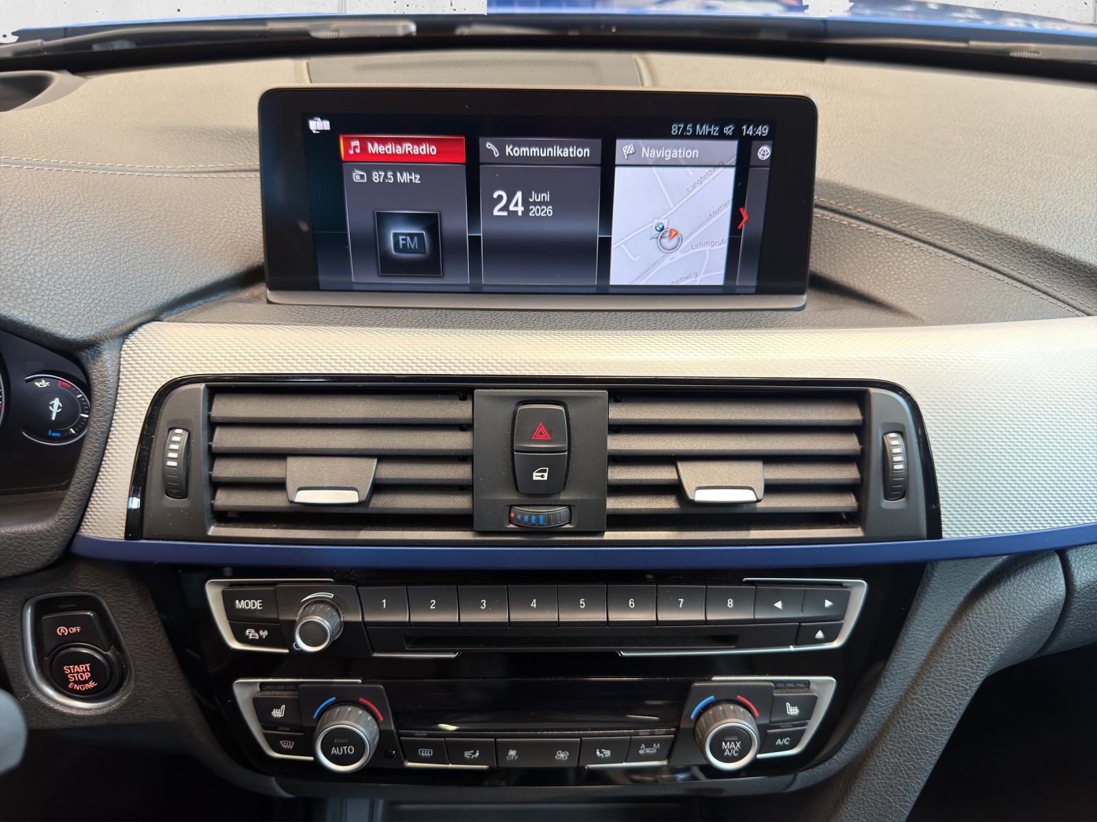 BMW 330d xDrive Touring M Sport-image-12