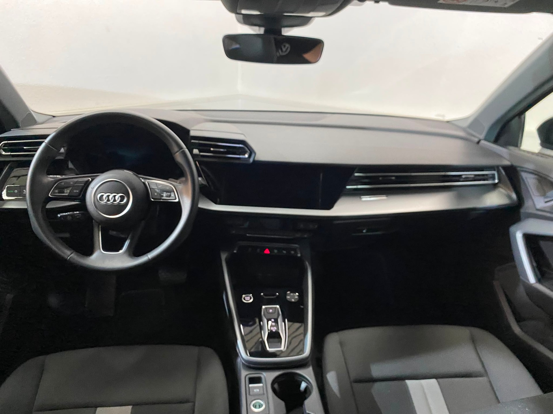 AUDI A3 Limousine TFSI 110 kW advanced S tronic-image-9