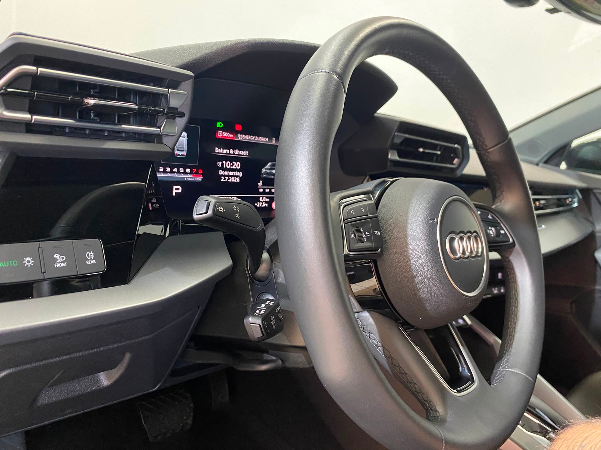 AUDI A3 Limousine TFSI 110 kW advanced S tronic-image-5
