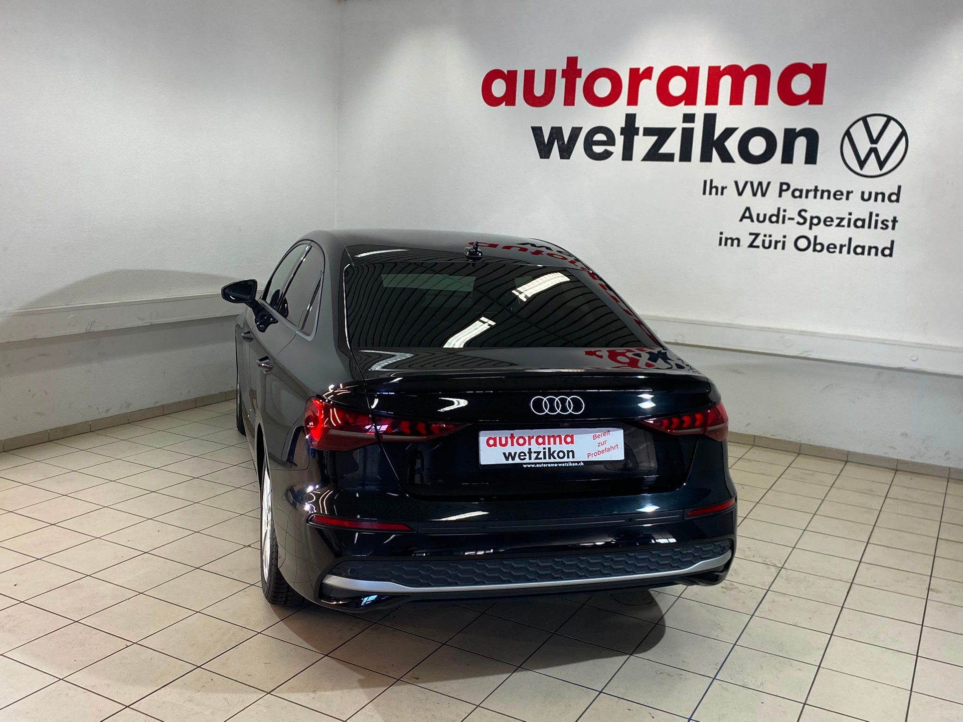 AUDI A3 Limousine TFSI 110 kW advanced S tronic-showroom-element-3
