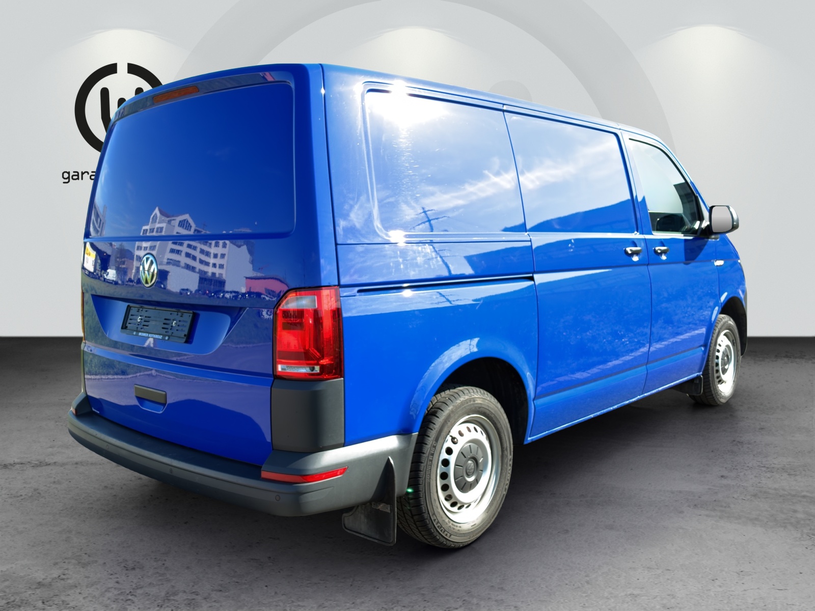 VW T6 2.0 TDI Entry-showroom-element-3