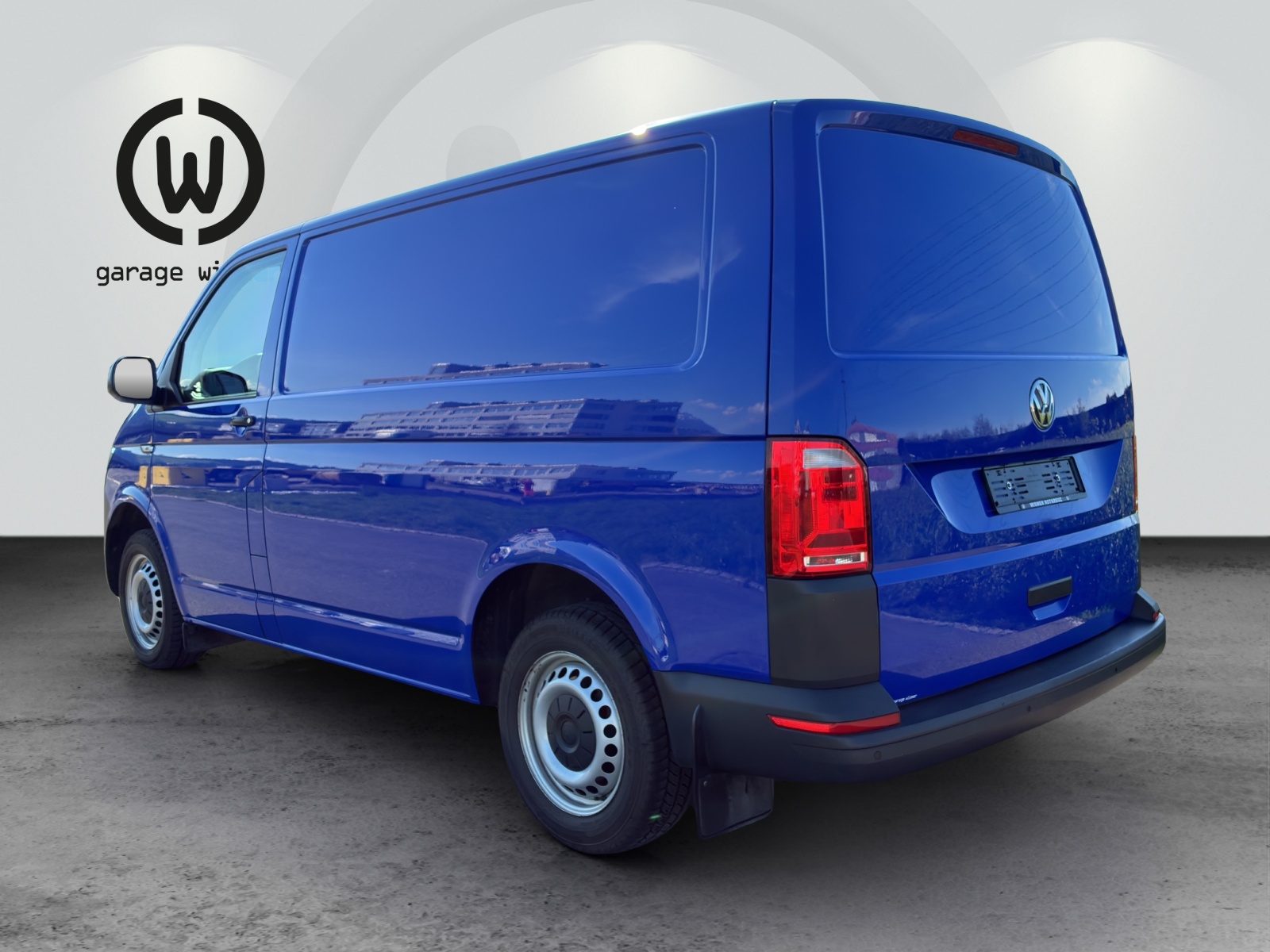 VW T6 2.0 TDI Entry-showroom-element-2