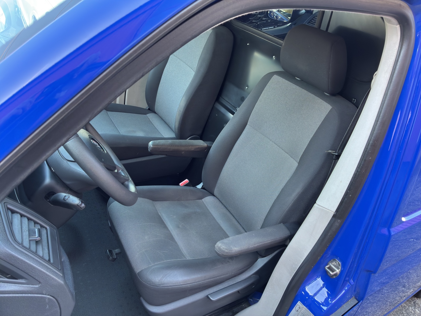 VW T6 2.0 TDI Entry-image-15