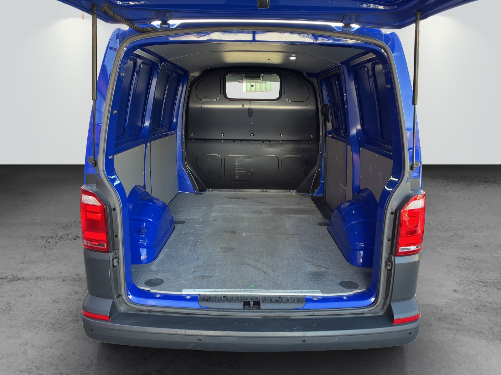 VW T6 2.0 TDI Entry-image-10