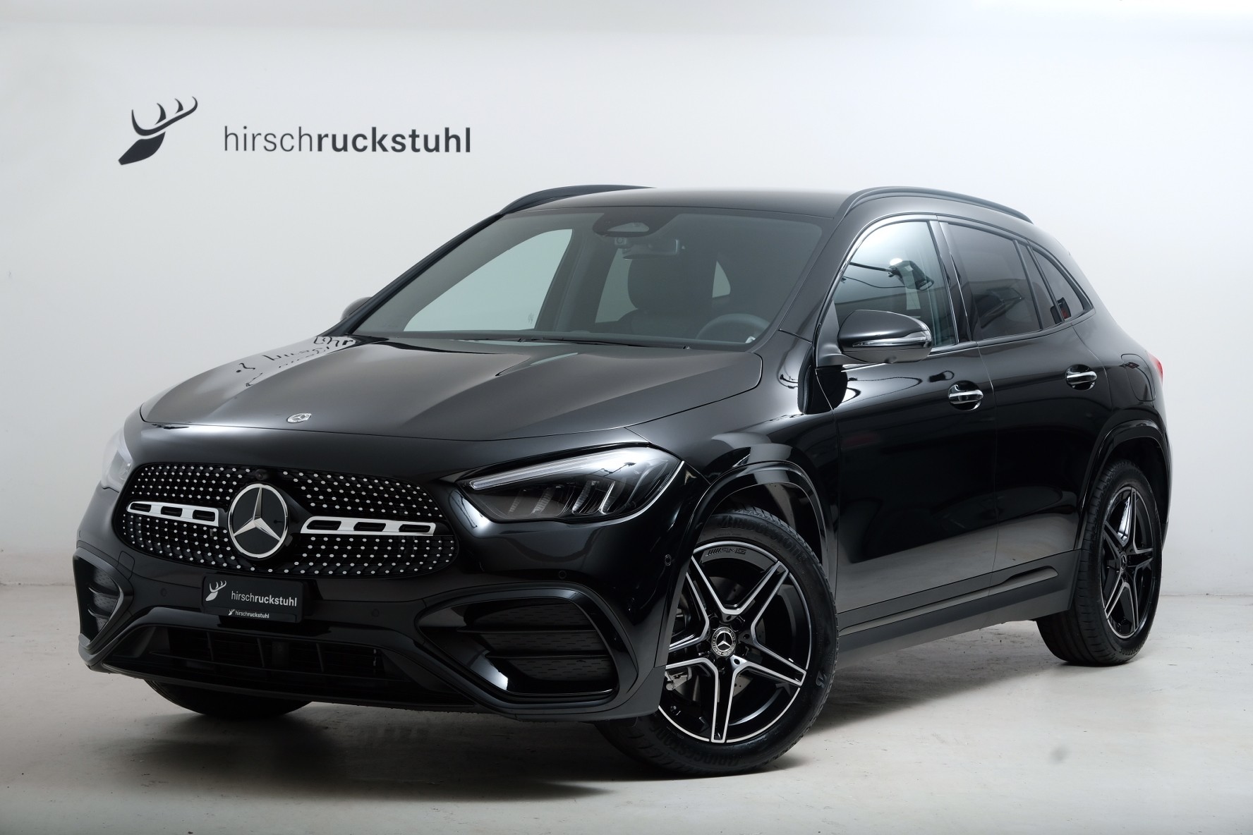 MERCEDES-BENZ GLA 200 Night Star 7G-DCT