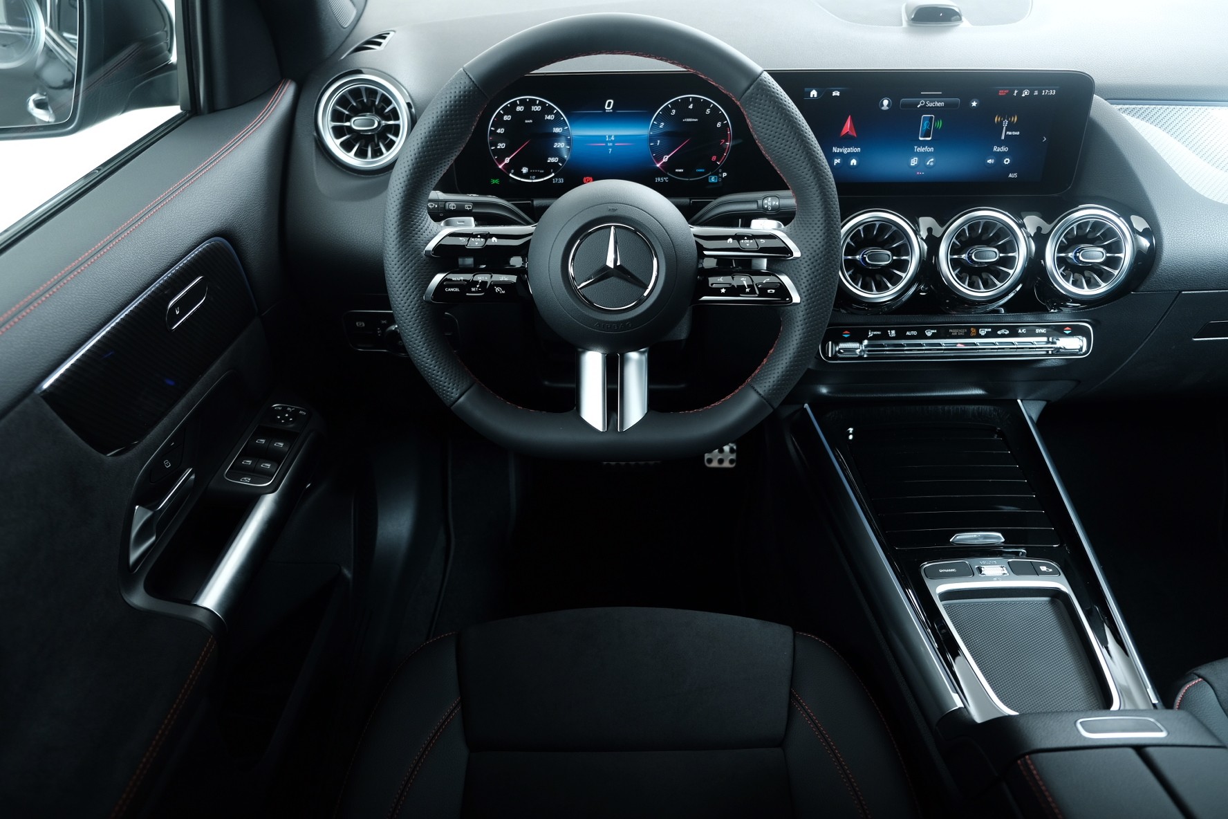MERCEDES-BENZ GLA 200 Night Star 7G-DCT-image-6