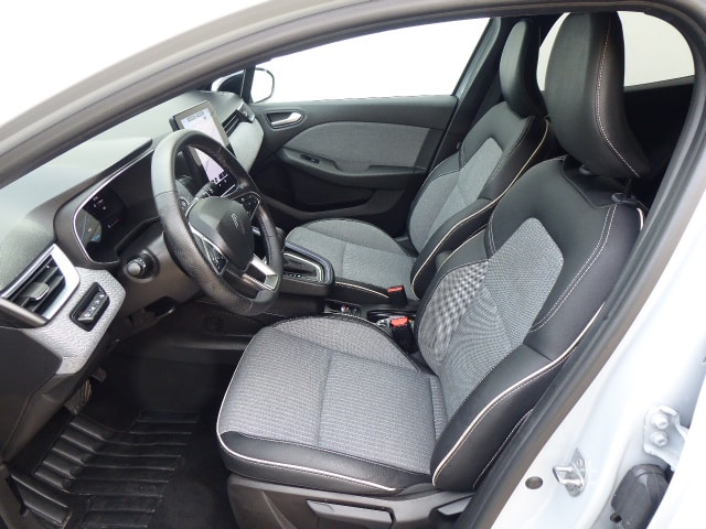 RENAULT Clio 1.0 Techno X-Tronic-image-5