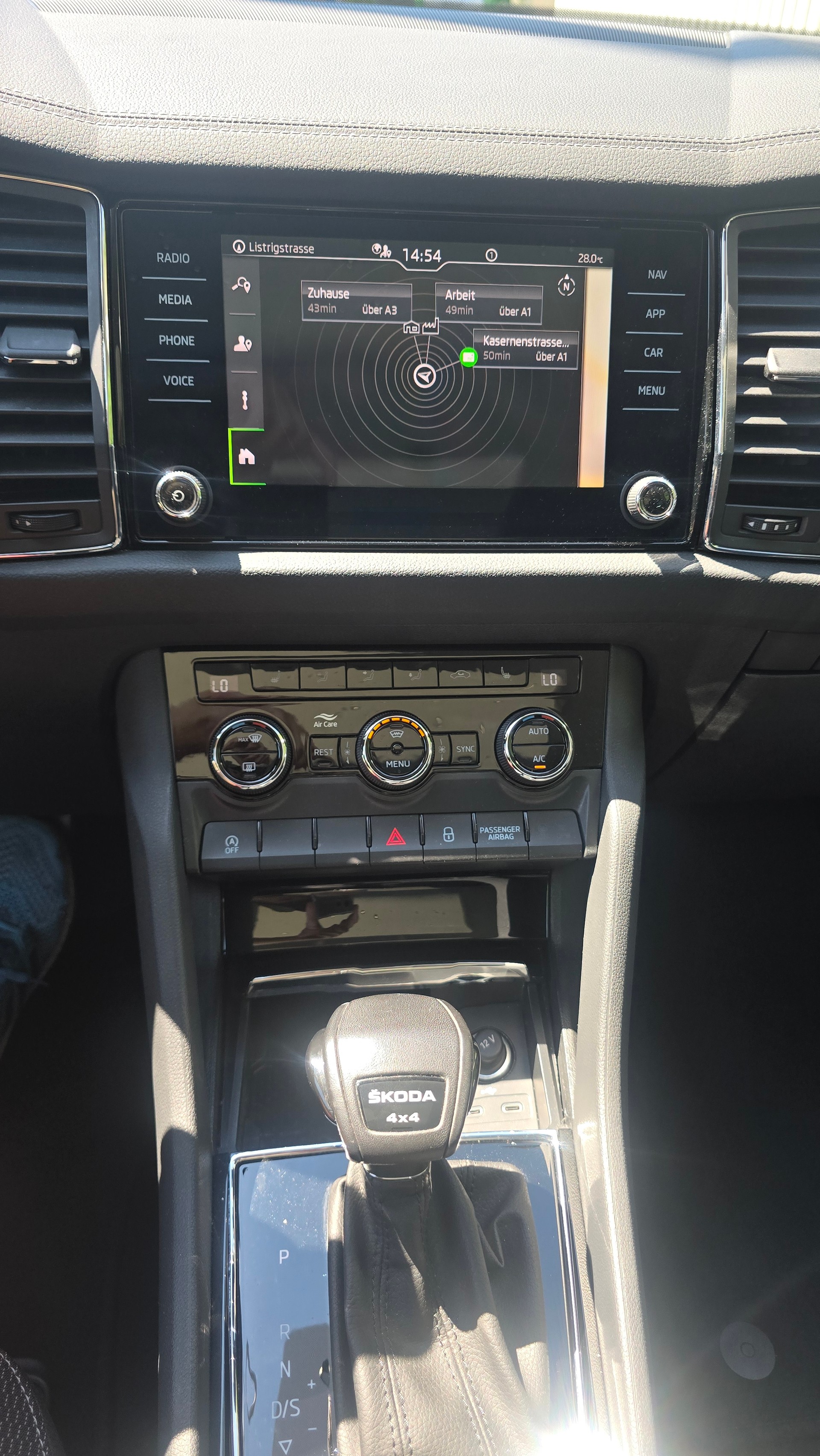 SKODA Kodiaq 2.0 TDI CR Clever 4x4 DSG-image-17