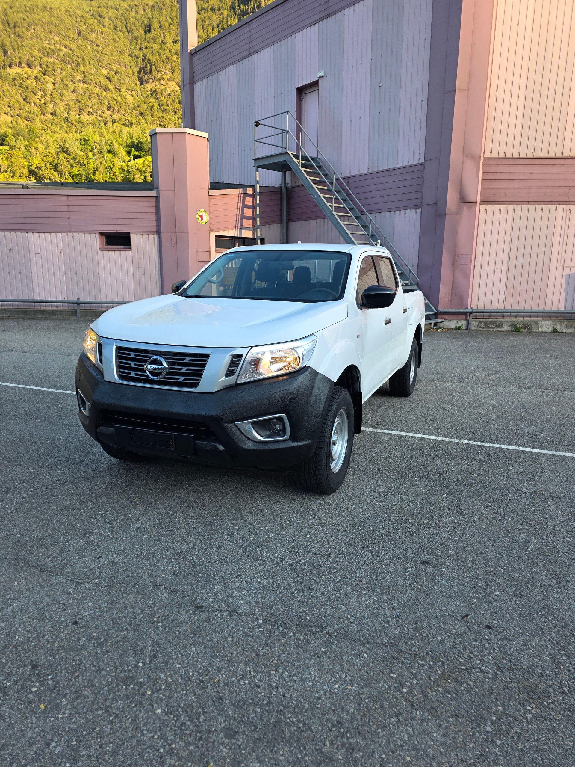 NISSAN Navara Double Cab Acenta 2.3 dCi 4WD