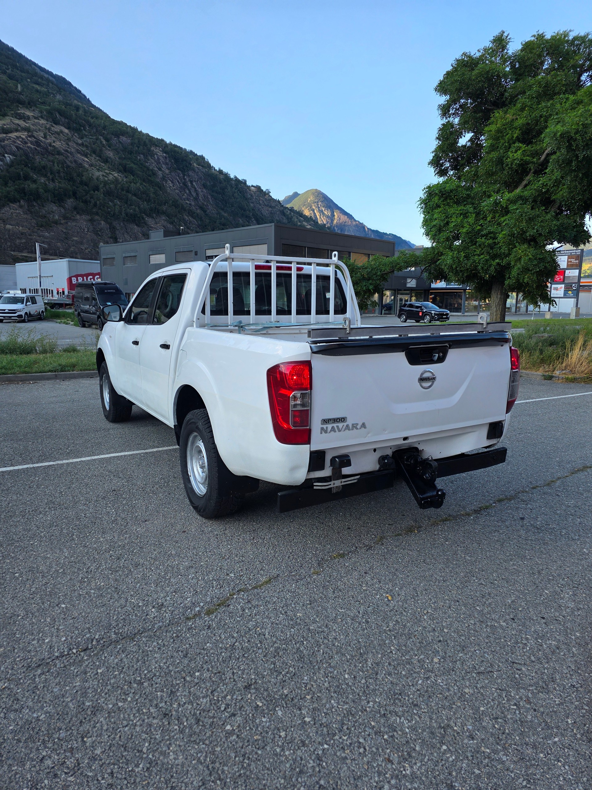 NISSAN Navara Double Cab Acenta 2.3 dCi 4WD-image-5