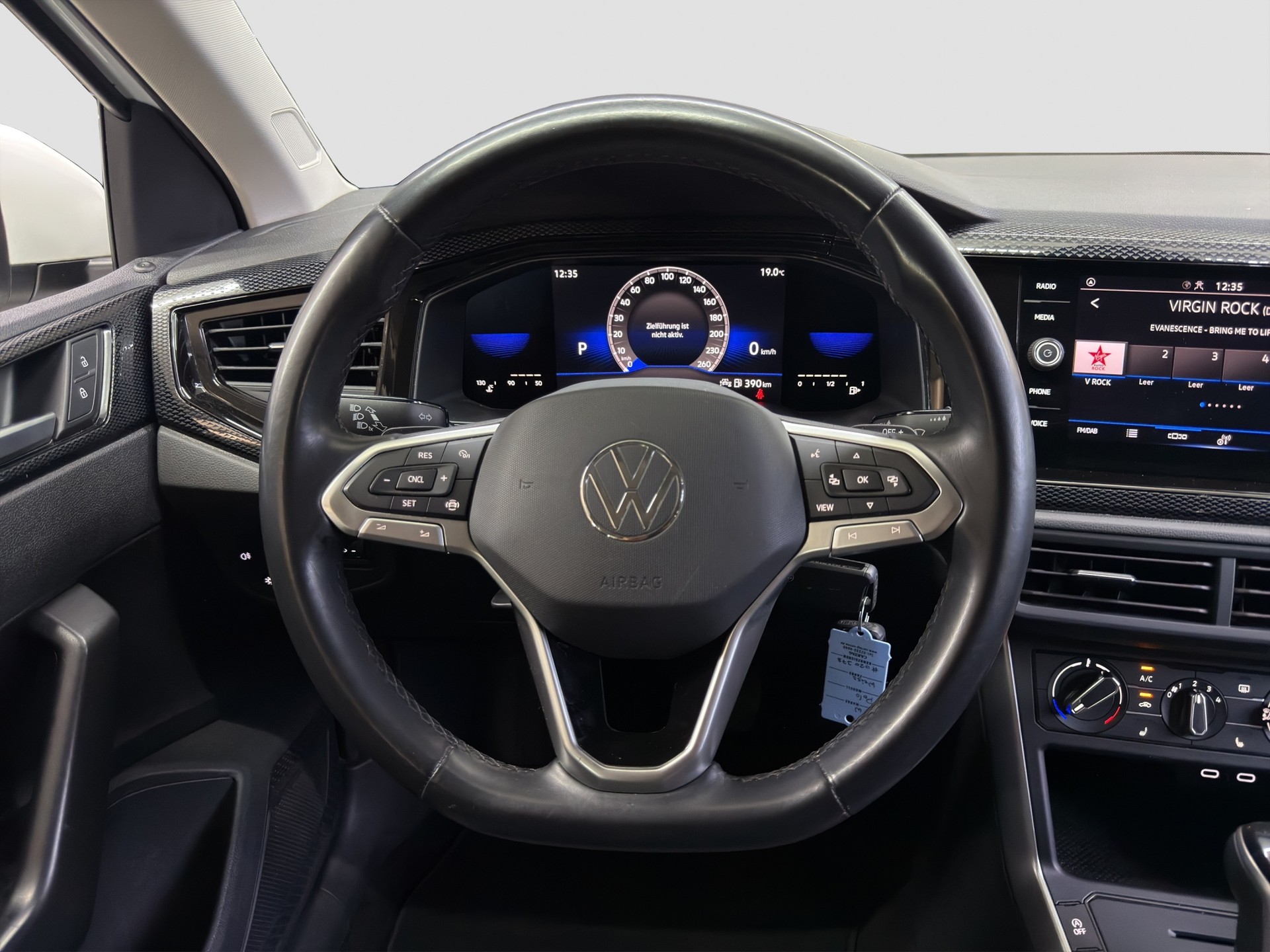 VW Polo 1.0 TSI Life DSG-image-9