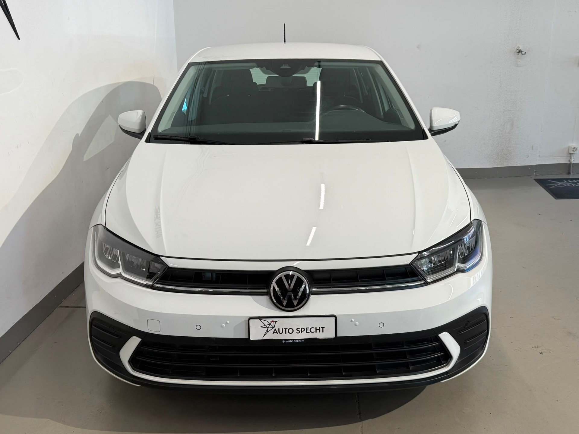 VW Polo 1.0 TSI Life DSG-showroom-element-2