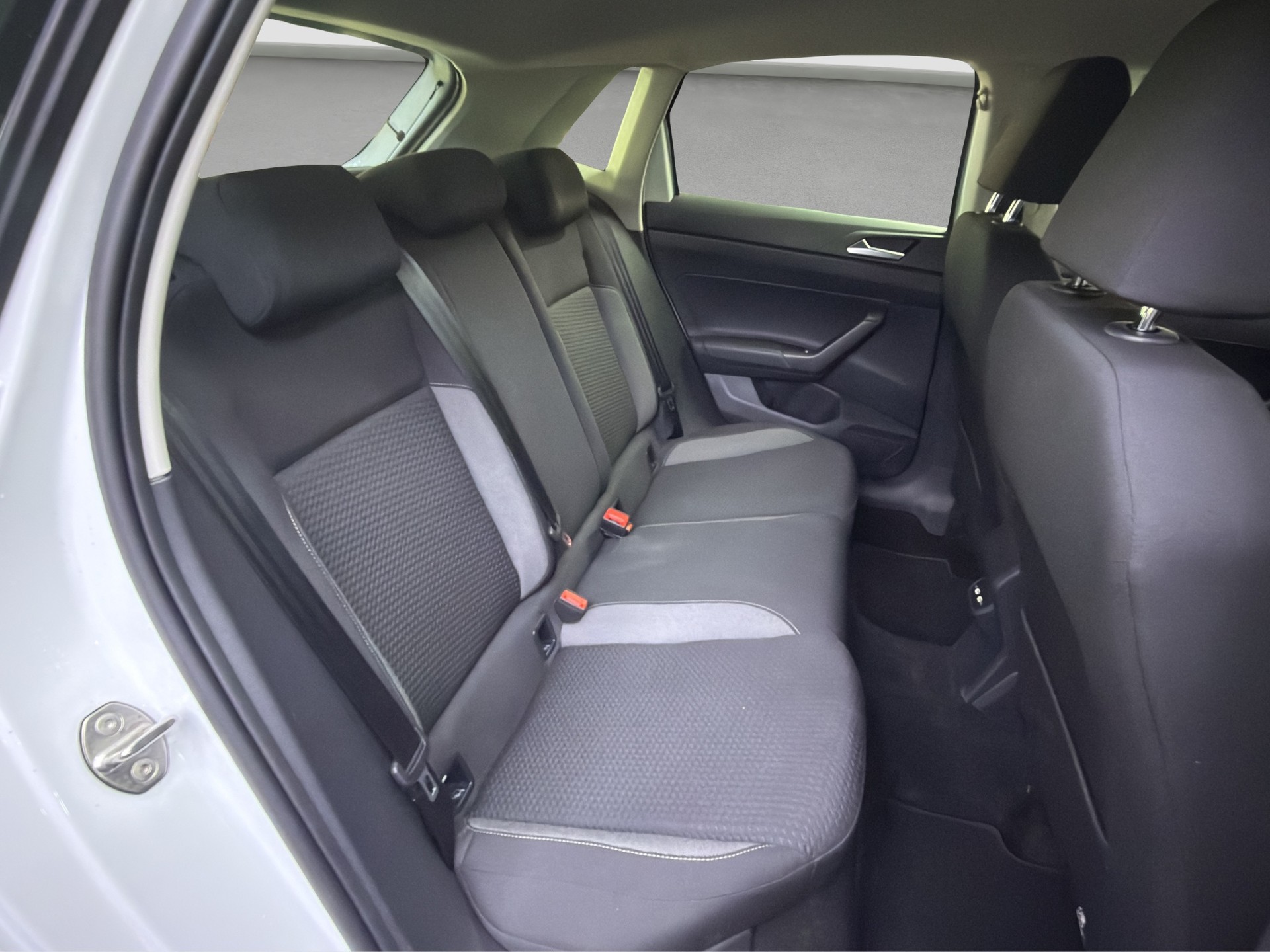 VW Polo 1.0 TSI Life DSG-image-14
