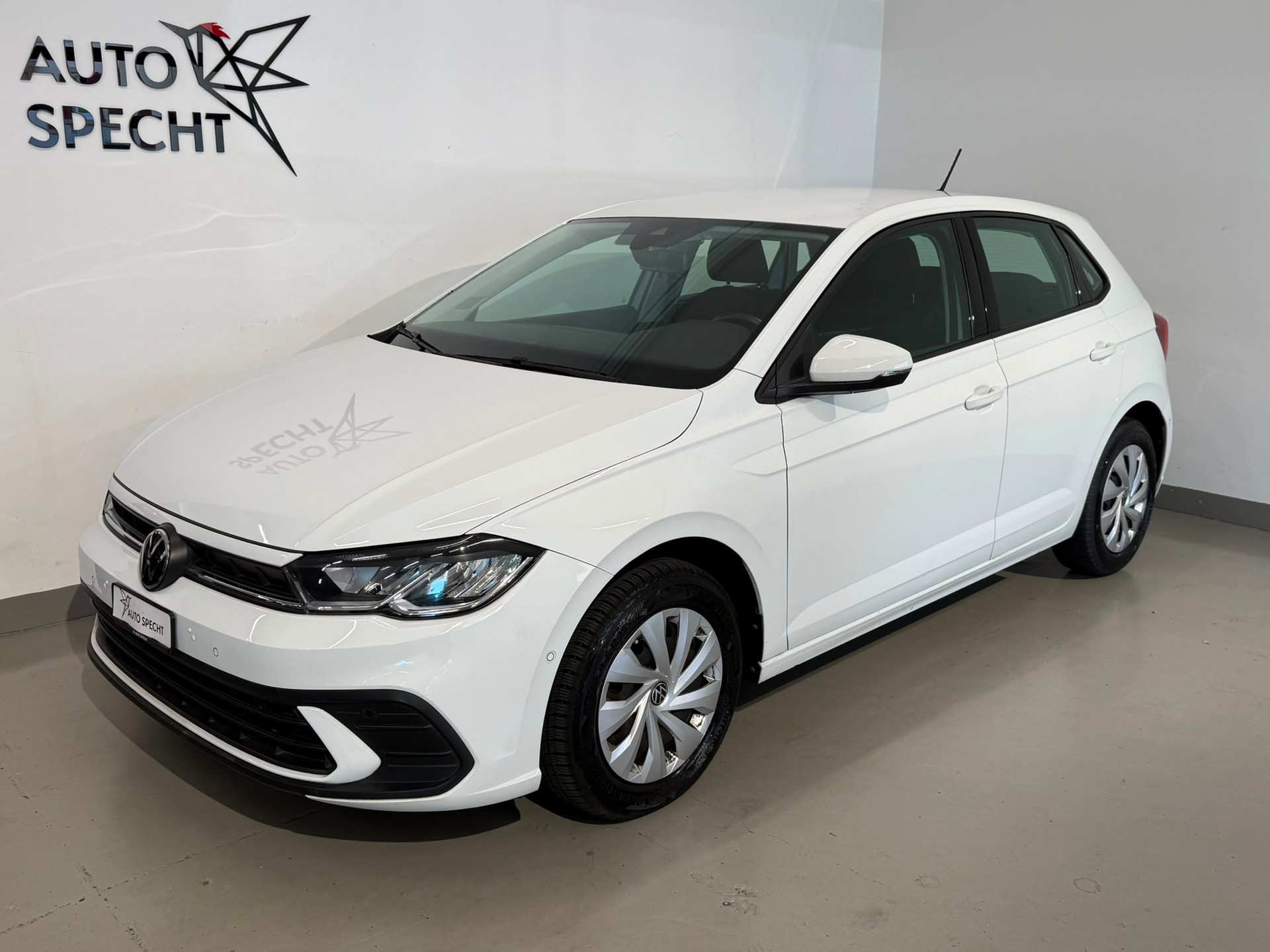 VW Polo 1.0 TSI Life DSG-showroom-element-1