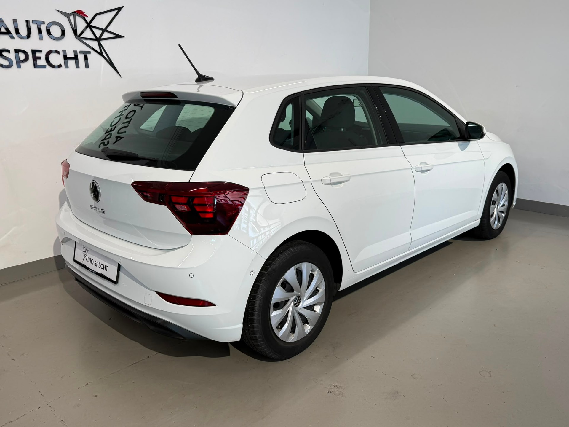 VW Polo 1.0 TSI Life DSG-showroom-element-3