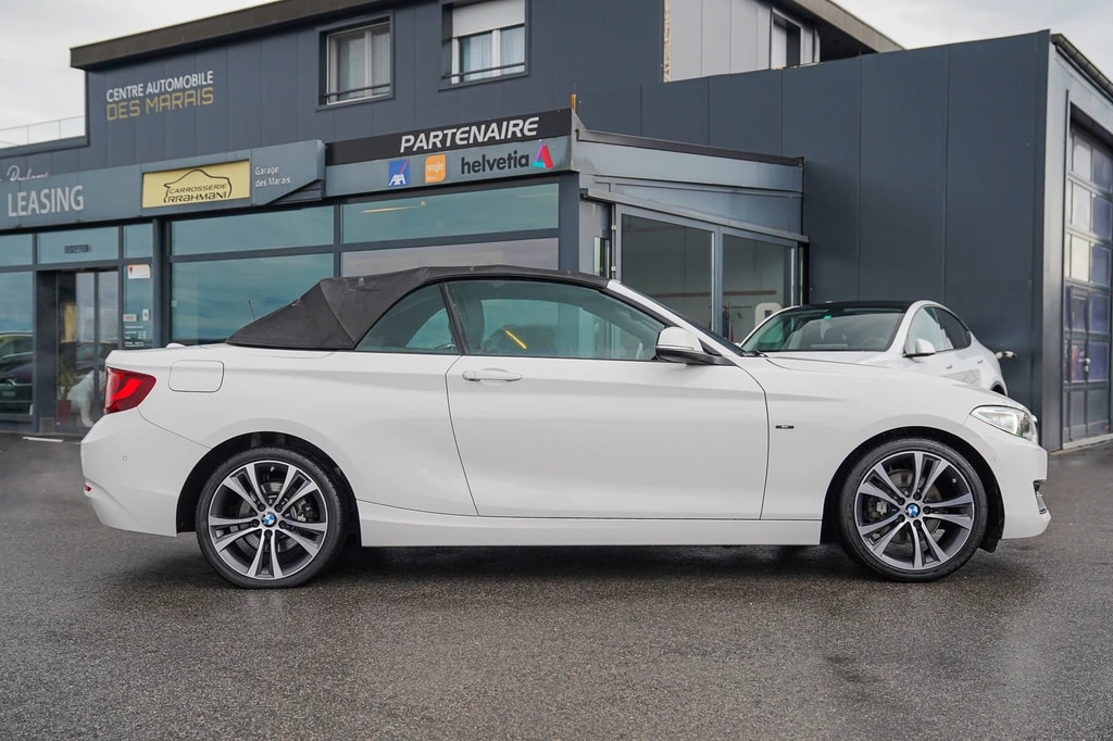 BMW 220i Sport Line Steptronic-image-6