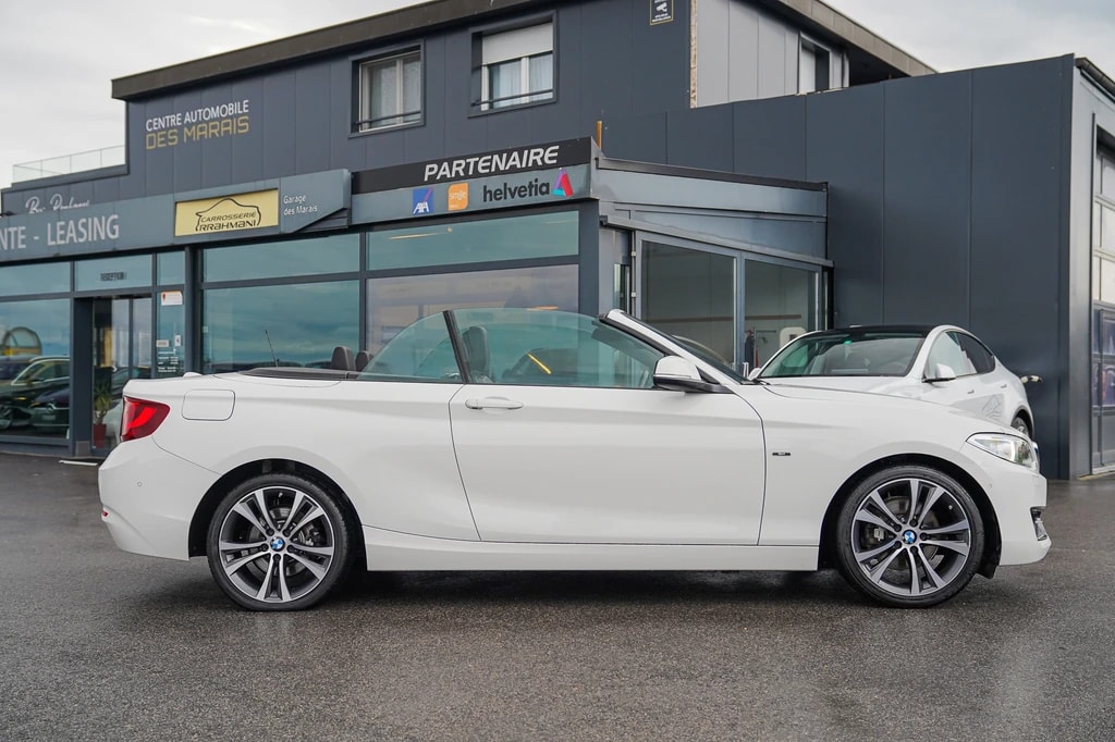 BMW 220i Sport Line Steptronic-image-7