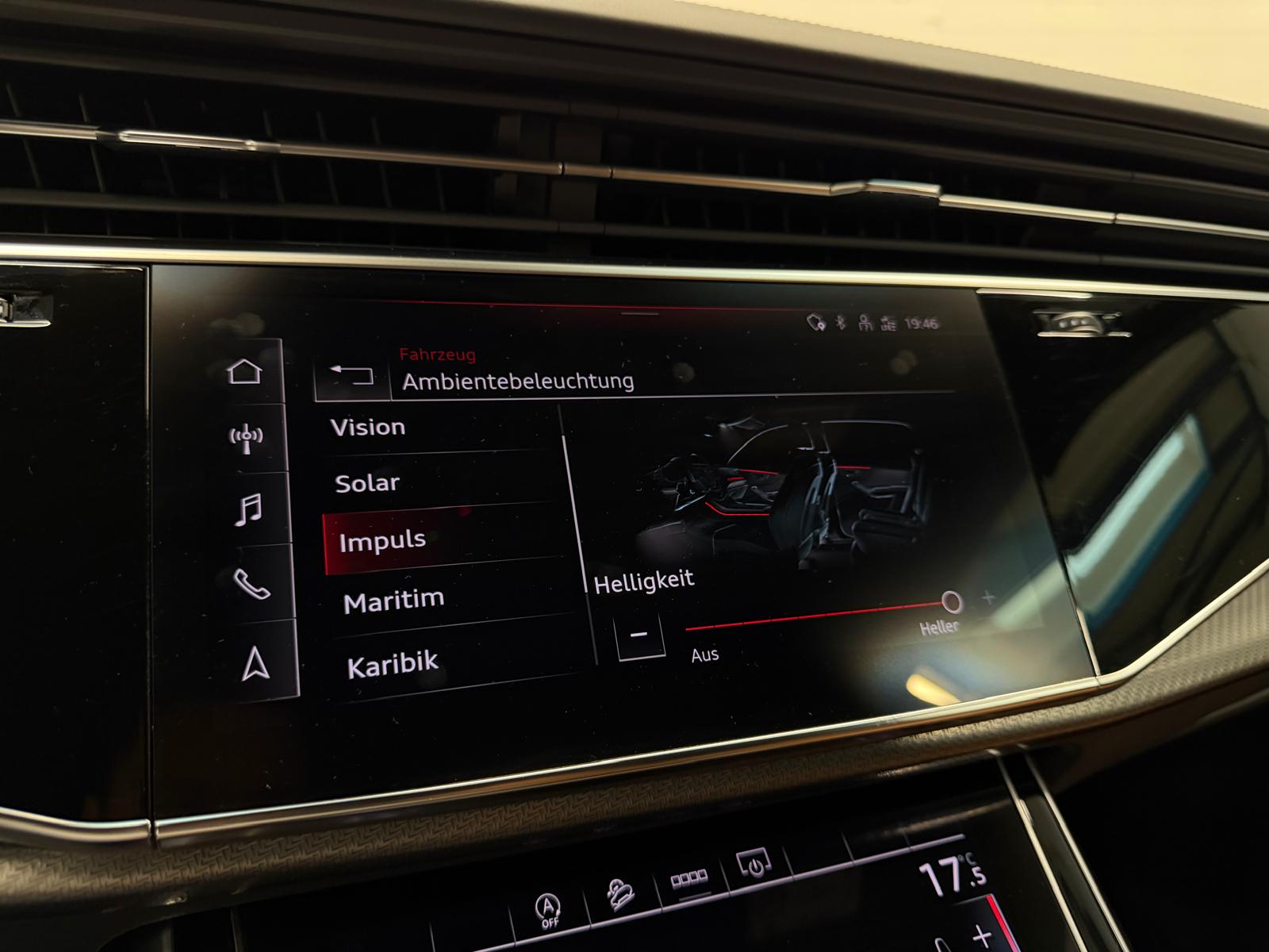 AUDI RSQ8 Limited Grey&Black Performance quattro tiptronic 2Jahre Garantie-image-26