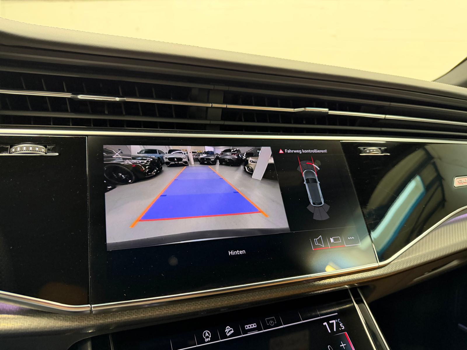 AUDI RSQ8 Limited Grey&Black Performance quattro tiptronic 2Jahre Garantie-image-19
