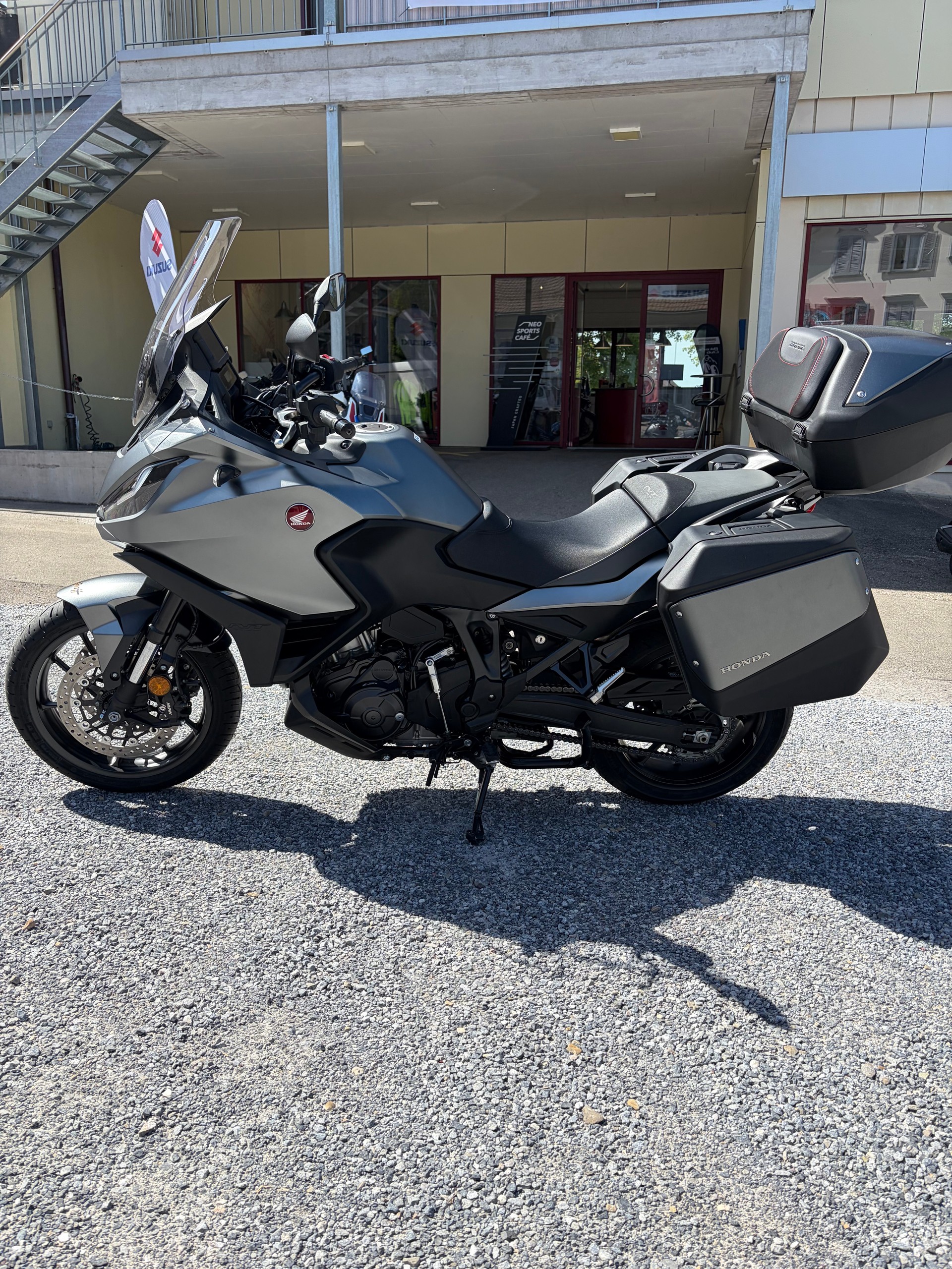 HONDA NT 1100-image-2