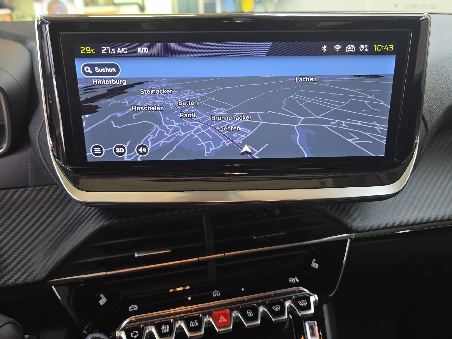 PEUGEOT 208 1.2 Hybrid Allure-image-14