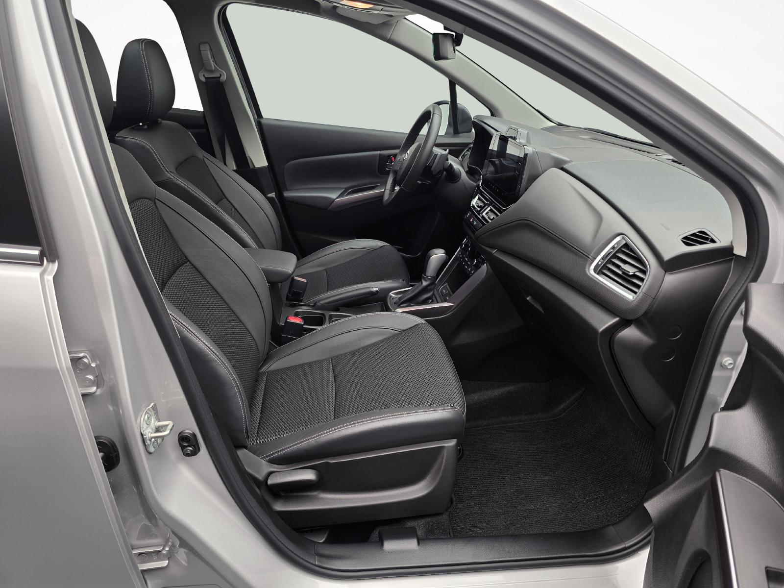 SUZUKI S-Cross 1.4 T Compact Top Hybrid 4x4-image-9