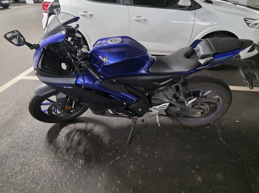 YAMAHA YZF-R 125 ABS-image-2