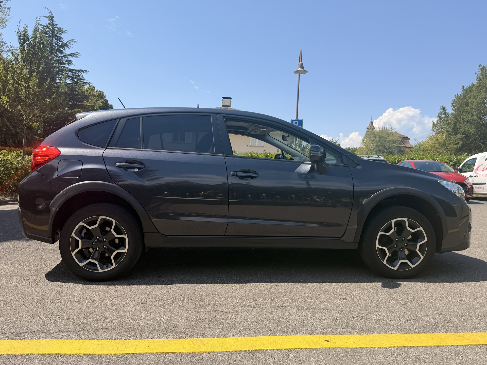 SUBARU XV 2.0 Swiss Two AWD CVT-image-5