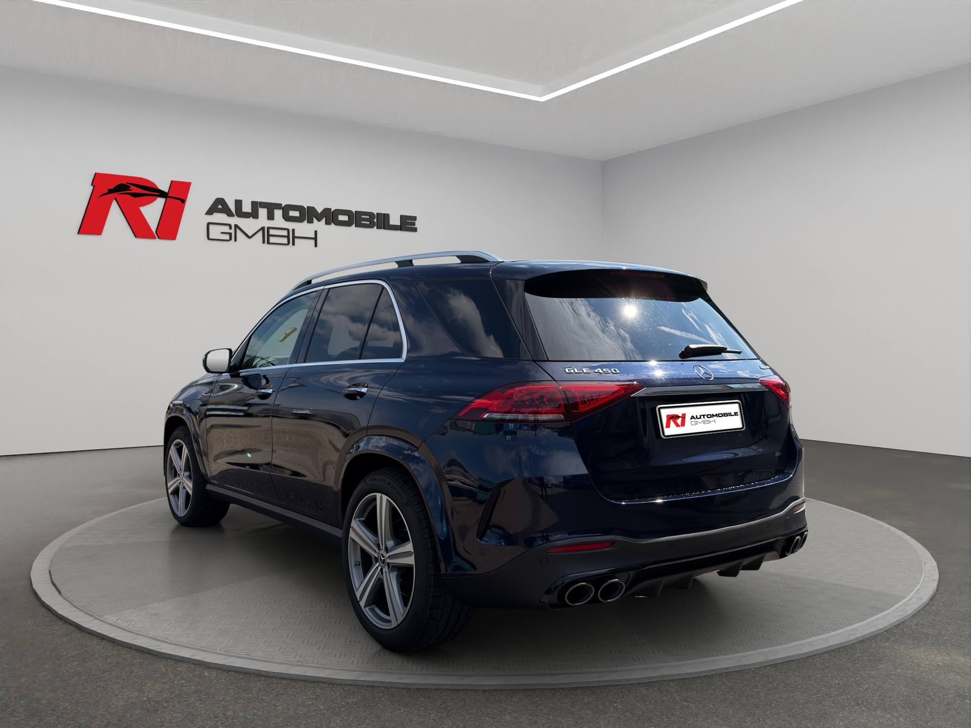 MERCEDES-BENZ GLE 450 4Matic AMG Line 9G-Tronic-image-5
