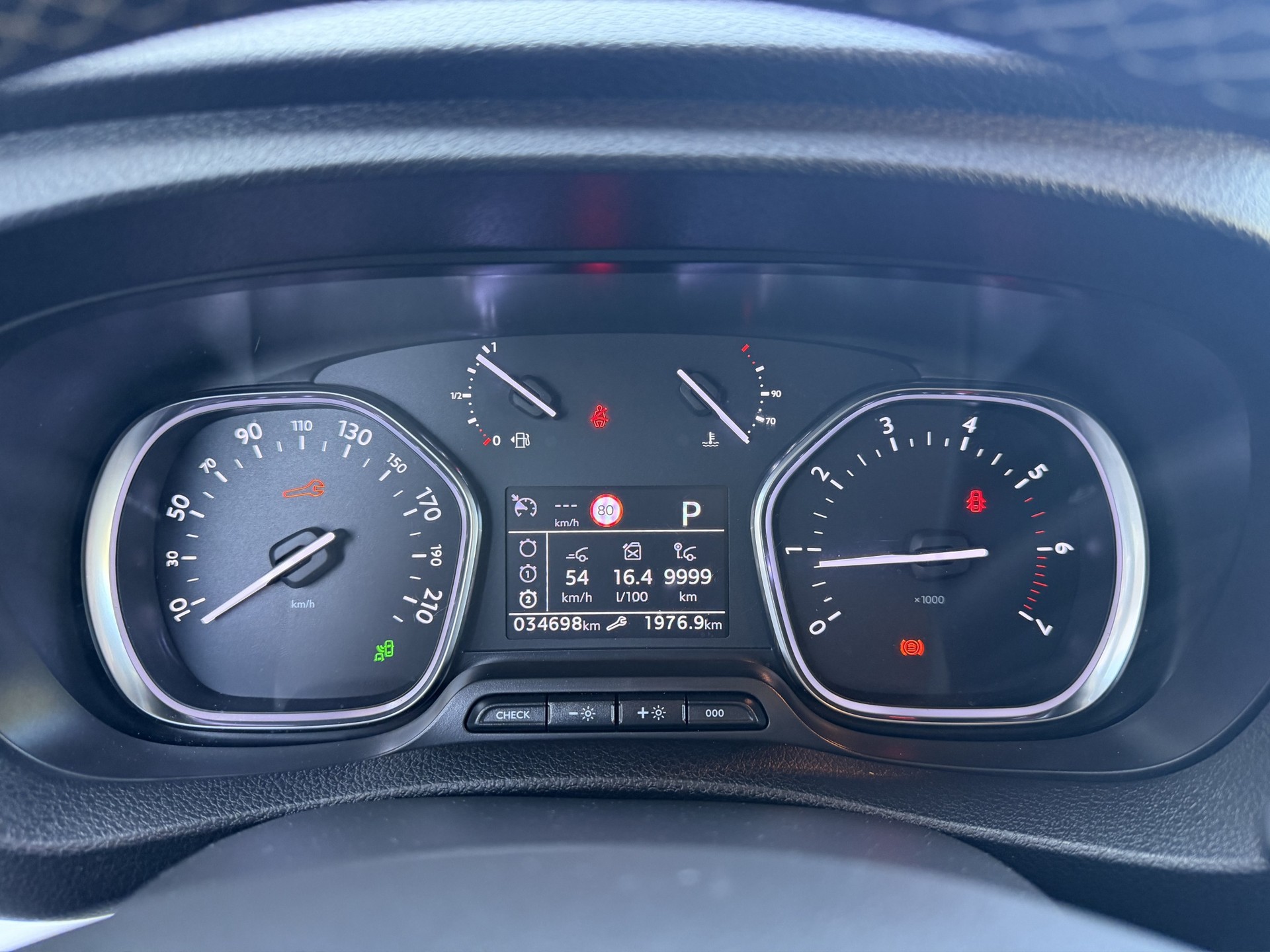 PEUGEOT Traveller 2.0 BlueHDi Business Standard EAT8-image-10
