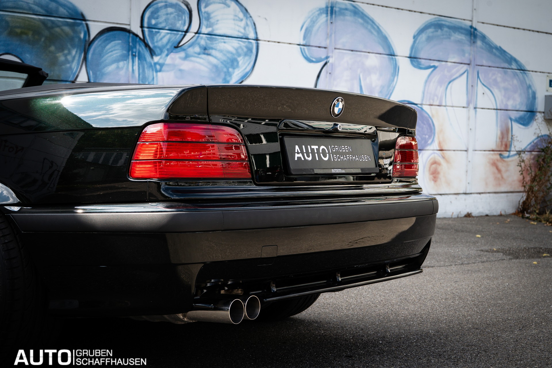 BMW 325i Cabrio-image-27